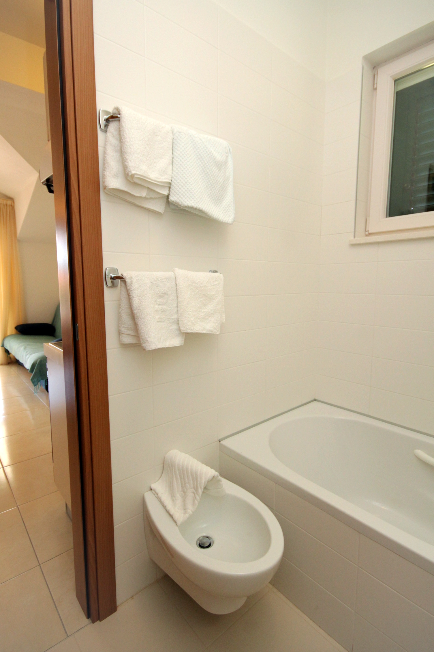Two bedroom apartment near beach Verunić, Dugi otok  A-a