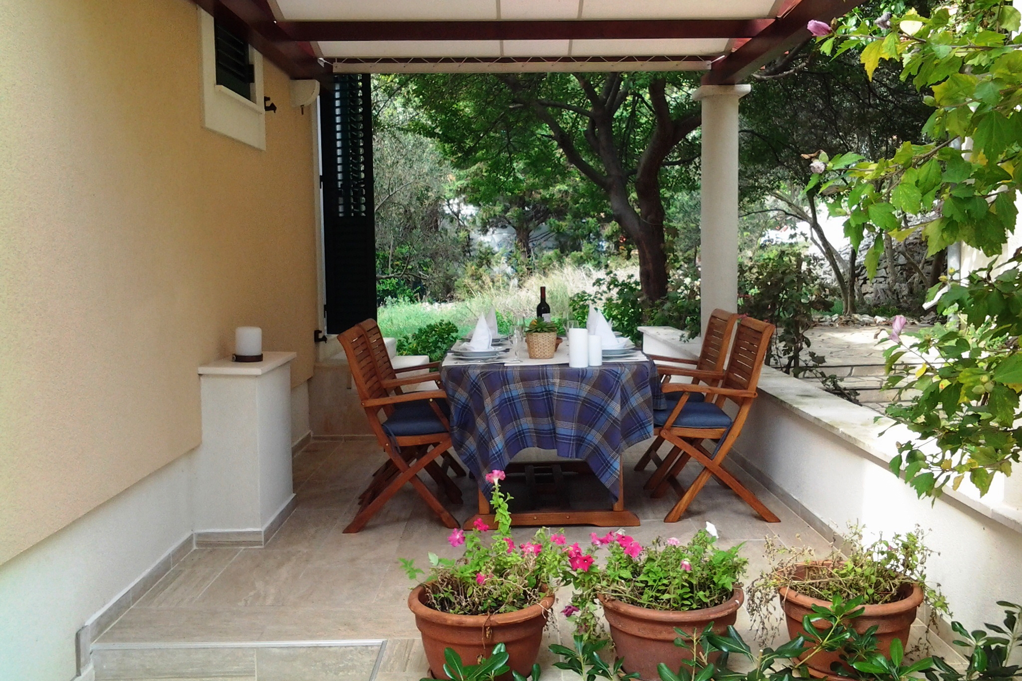 One bedroom apartment near beach Verunić, Dugi otok  A-b