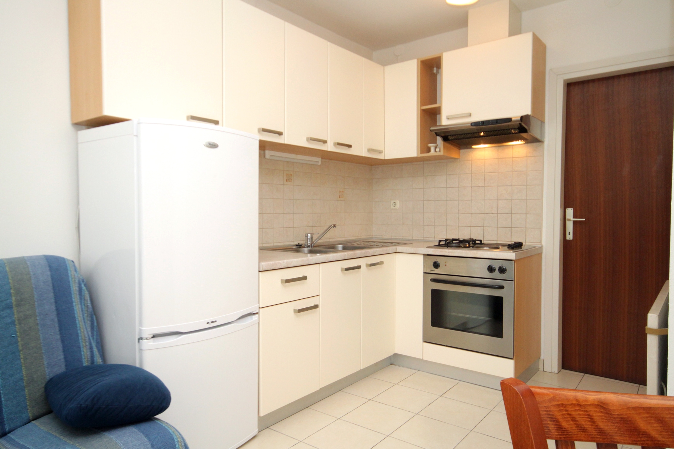 One bedroom apartment near beach Verunić, Dugi otok  A-d