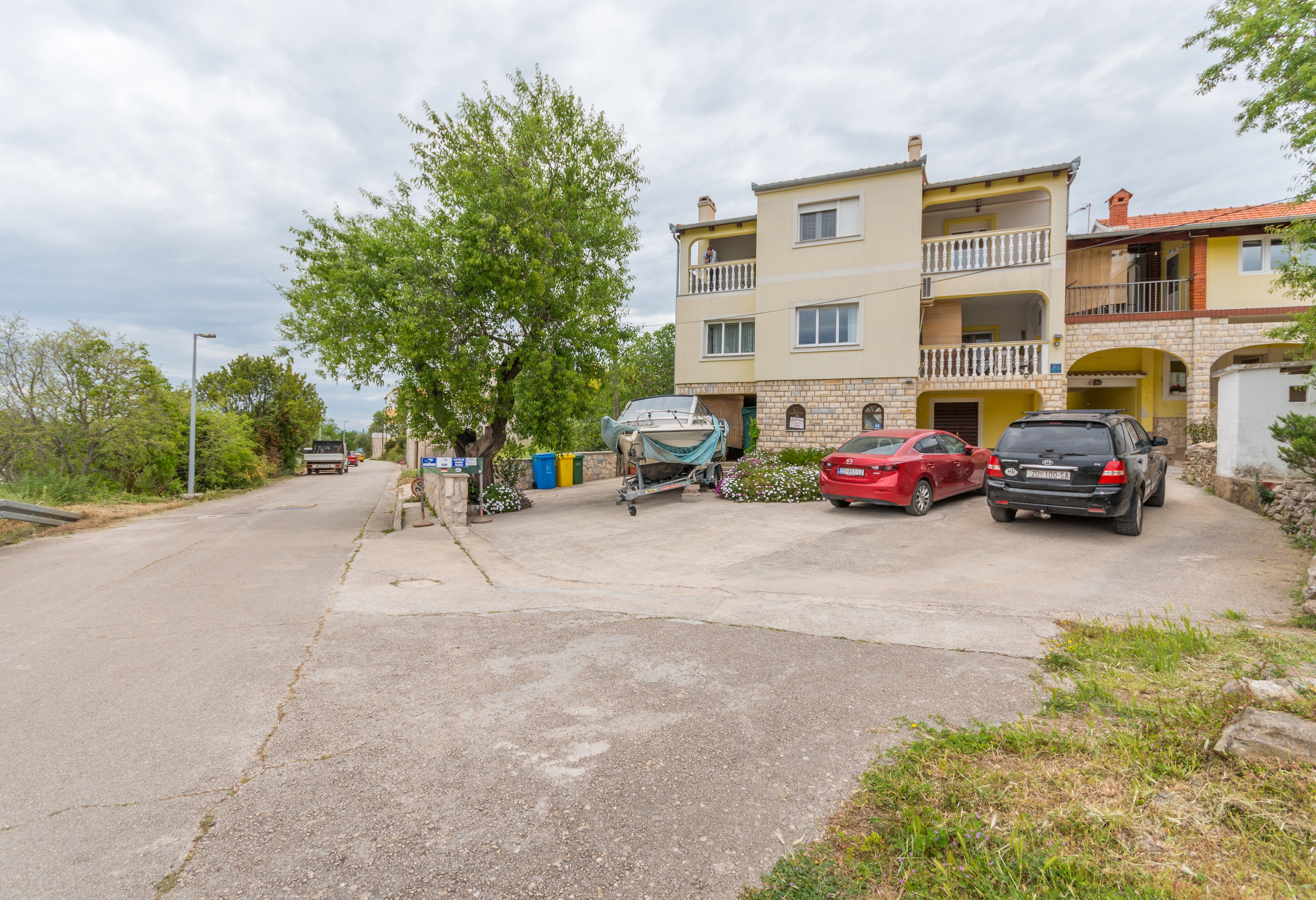 Two bedroom apartment with terrace Sali, Dugi otok (A-8112-b) Two bedroom apartment with terrace Sali, Dugi otok (A-8112-b)