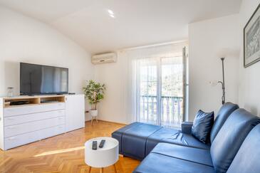 Sali, Woonkamer in the apartment, air condition available en WiFi.