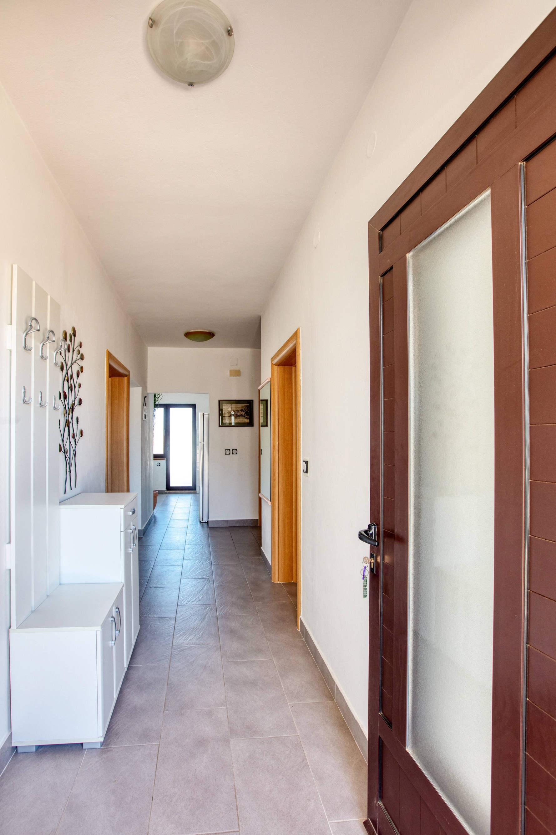 Three bedroom apartment with terrace and sea view Tisno, Murter  A-a