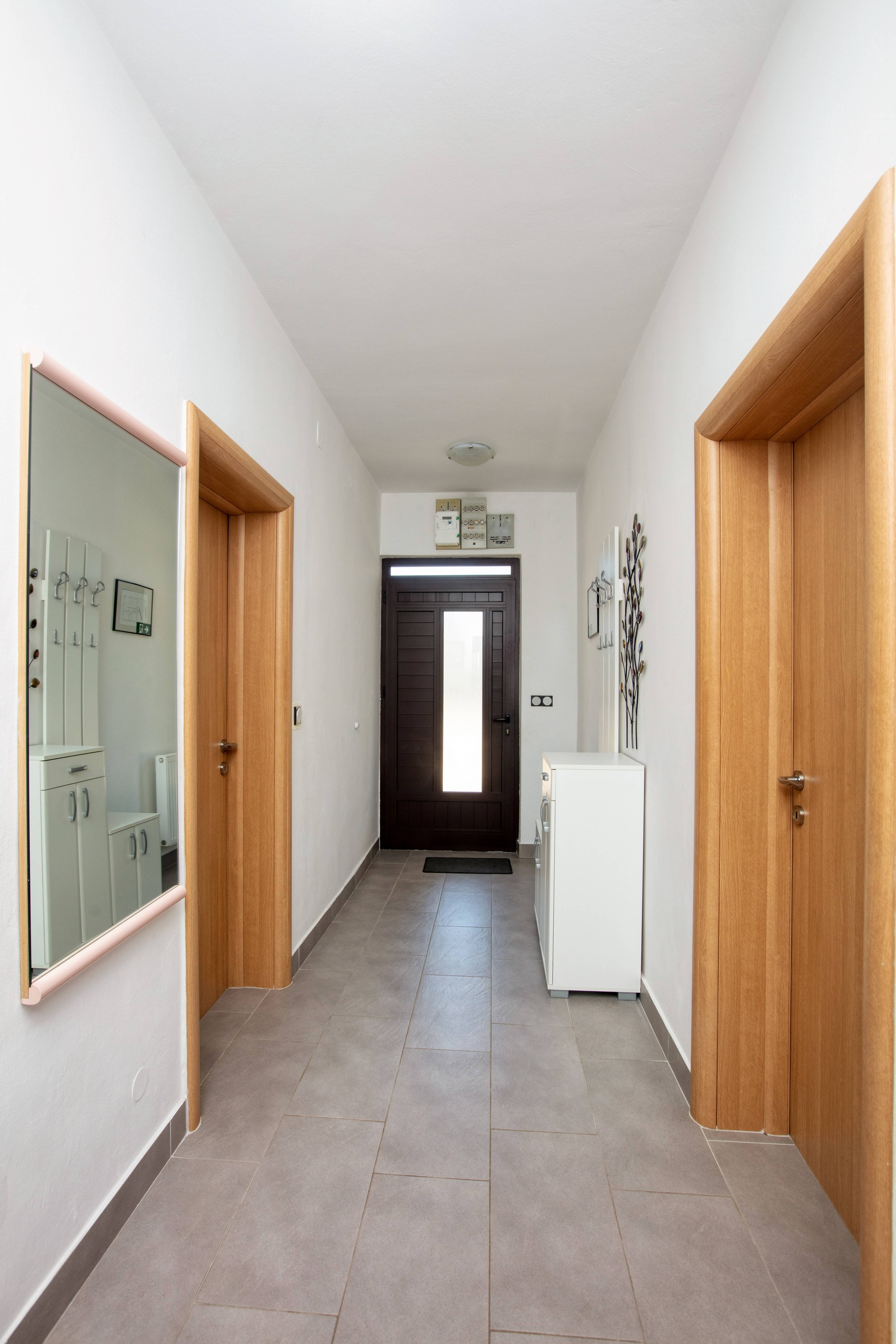 Three bedroom apartment with terrace and sea view Tisno, Murter  A-a