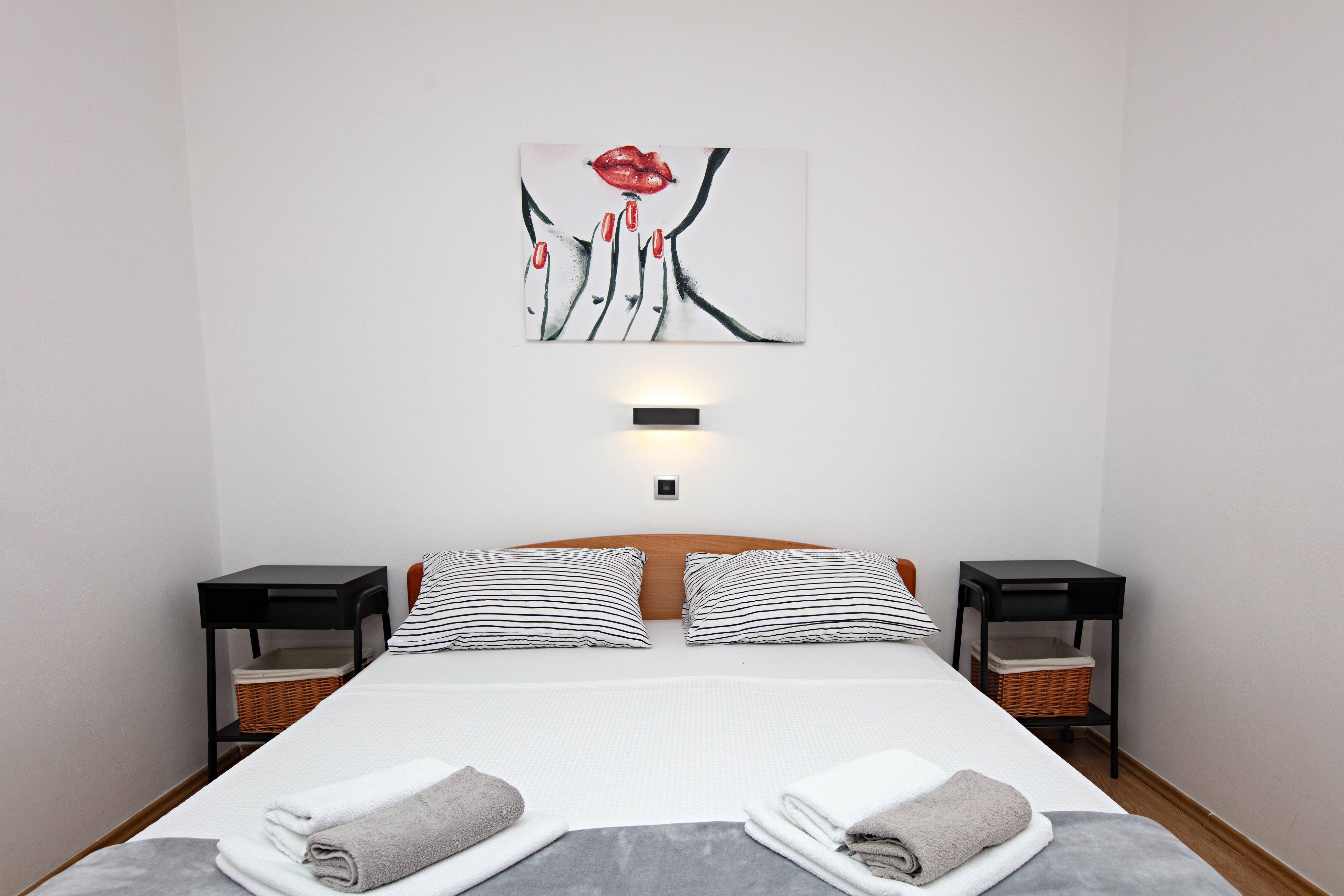 One bedroom apartment with balcony and sea view Tisno, Murter  A-c