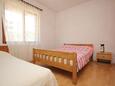 Sali, Slaapkamer 1 in the apartment, (pet friendly) en WiFi.