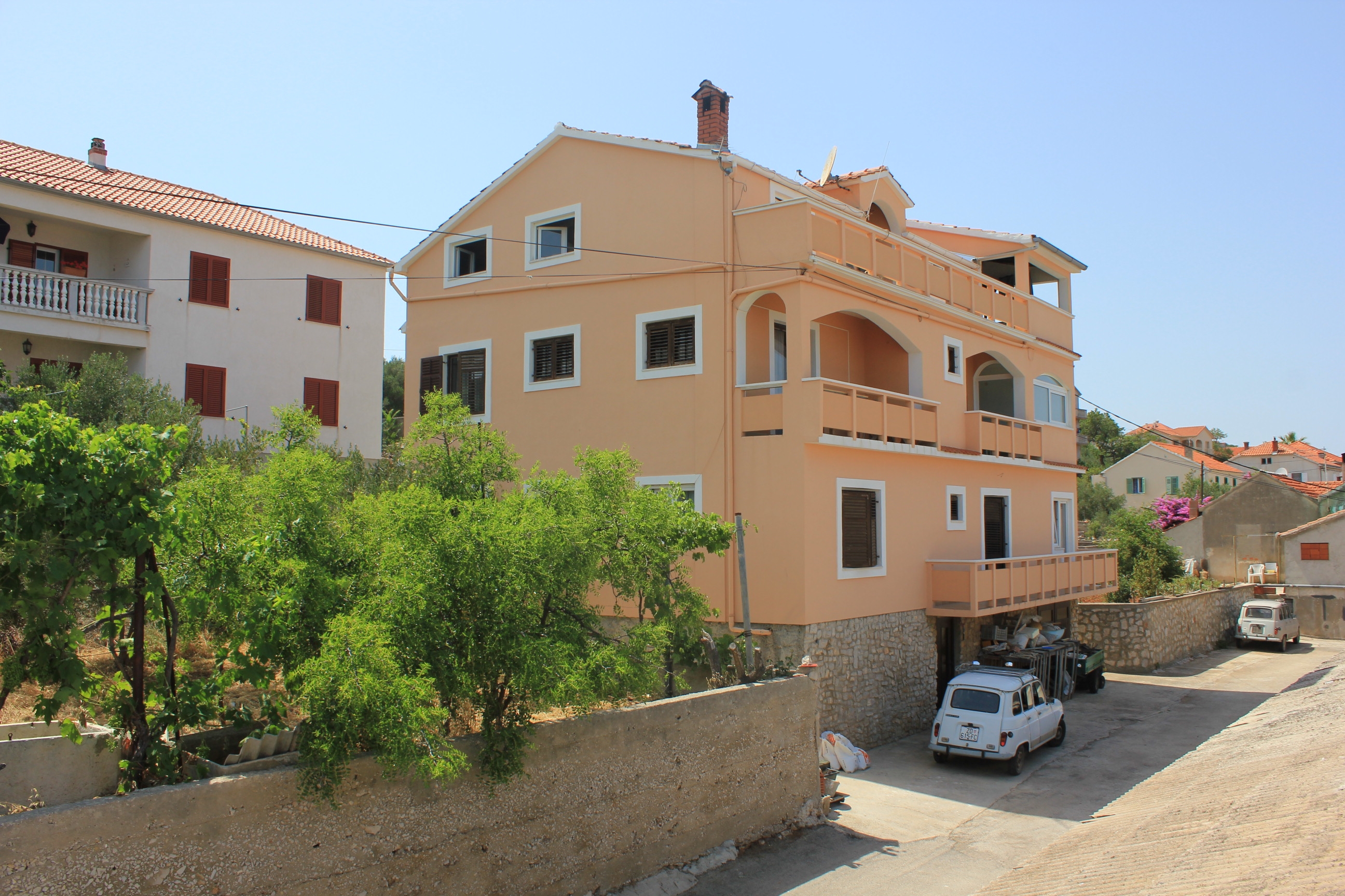 Two bedroom apartment with terrace Sali, Dugi otok (A-8121-a) Two bedroom apartment with terrace Sali, Dugi otok (A-8121-a)