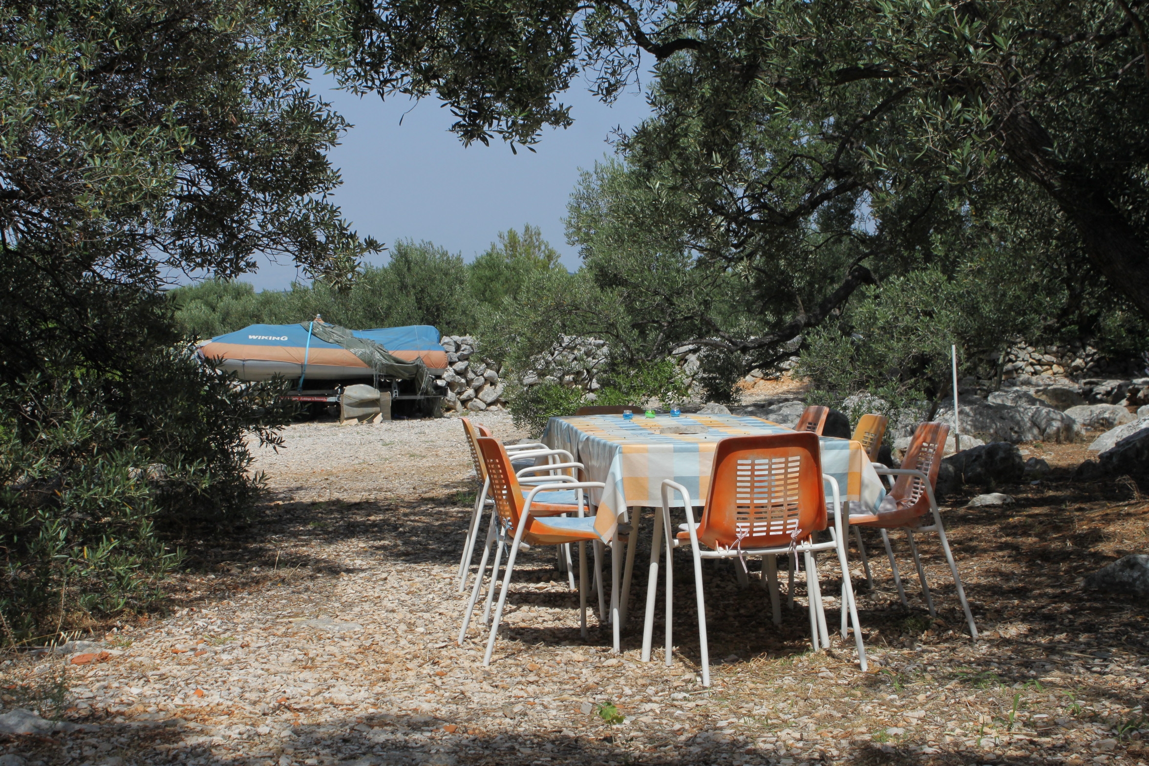 Two bedroom apartment with balcony and sea view Božava, Dugi otok (A-8123-c) Two bedroom apartment with balcony and sea view Božava, Dugi otok (A-8123-c)