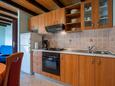 Božava, Kitchen in the apartment, (pet friendly) and WiFi.