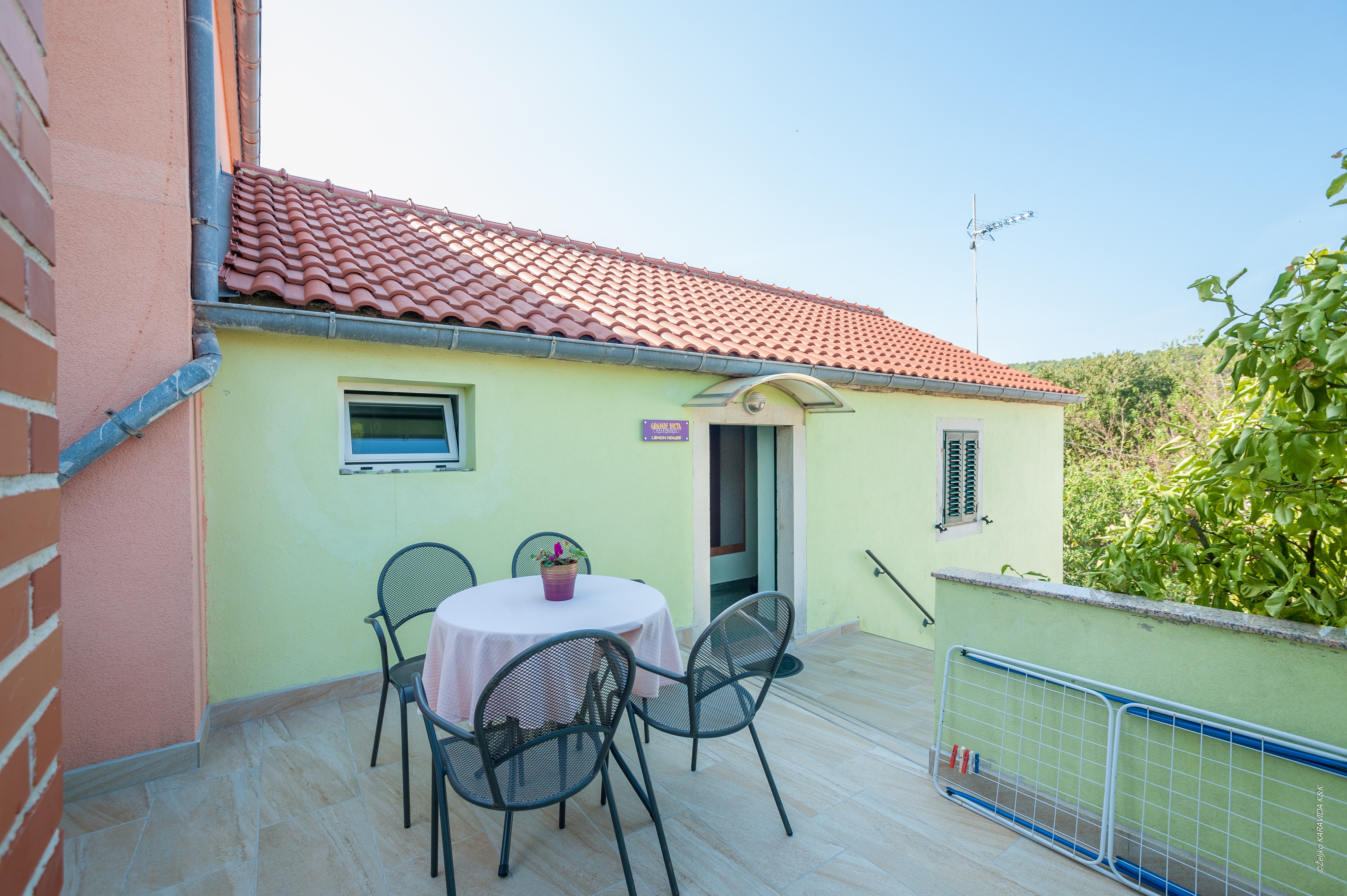 One bedroom apartment with terrace and sea view Božava (Dugi otok) (A-8124-c) One bedroom apartment with terrace and sea view Božava (Dugi otok) (A-8124-c)