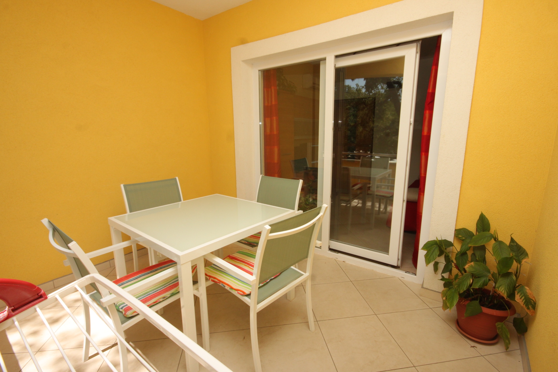 Two bedroom apartment with terrace Sali, Dugi otok  A-a
