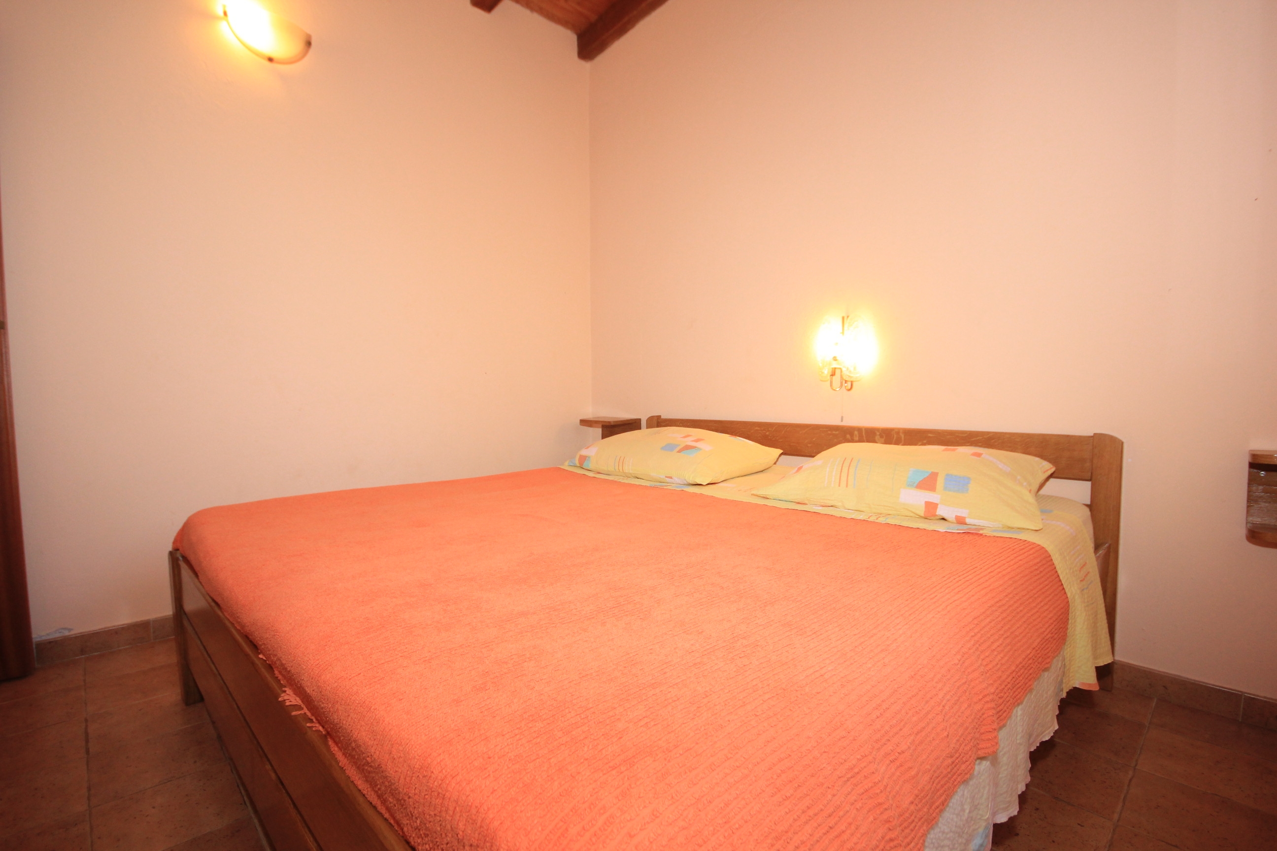 Two bedroom apartment near beach Cove Magrovica - Telašćica, Dugi otok  A-b
