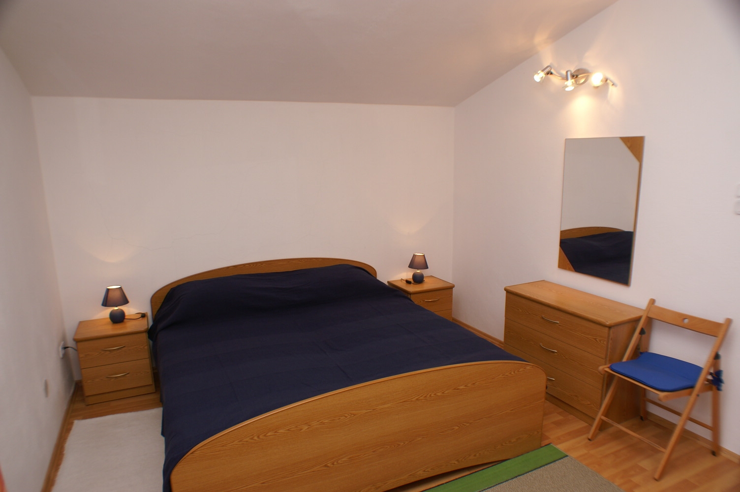 One bedroom apartment with terrace and sea view Tisno, Murter  A-b
