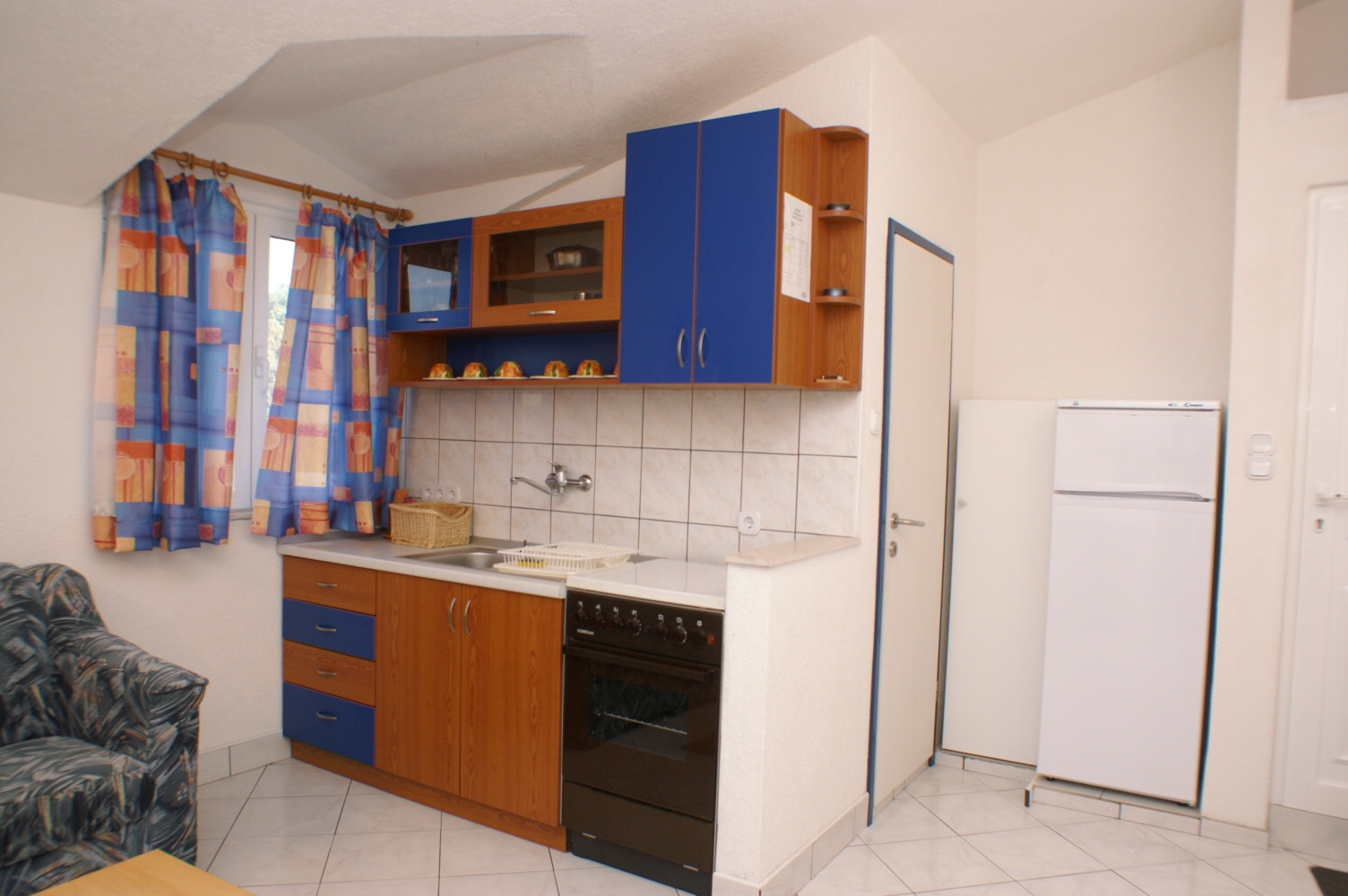 One bedroom apartment with terrace and sea view Tisno, Murter  A-b