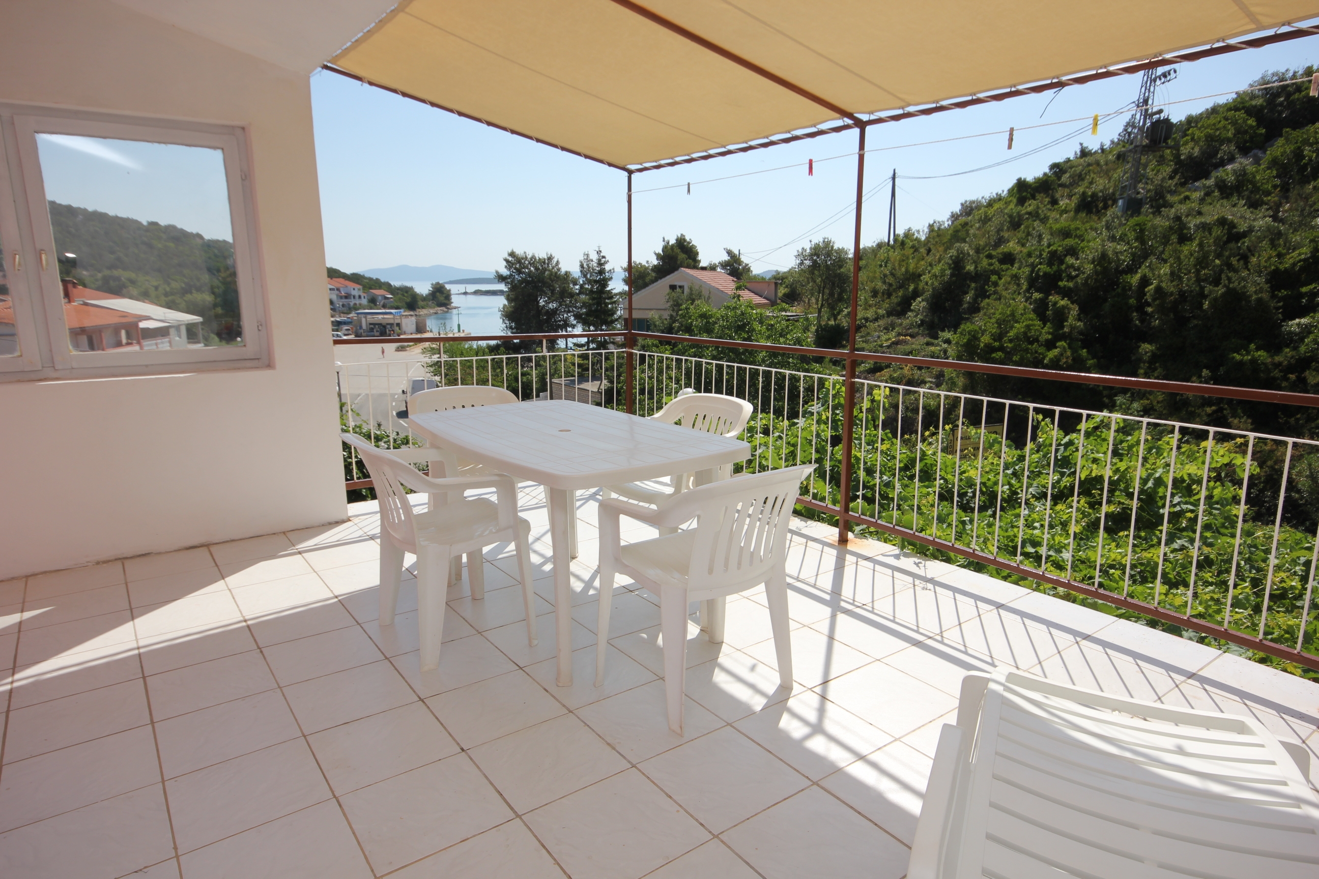 One bedroom apartment with terrace and sea view Zaglav, Dugi otok  A-a