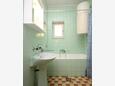 Bathroom 1 Zaglav, Bathroom 1 in the apartment, (pet friendly) and WiFi.