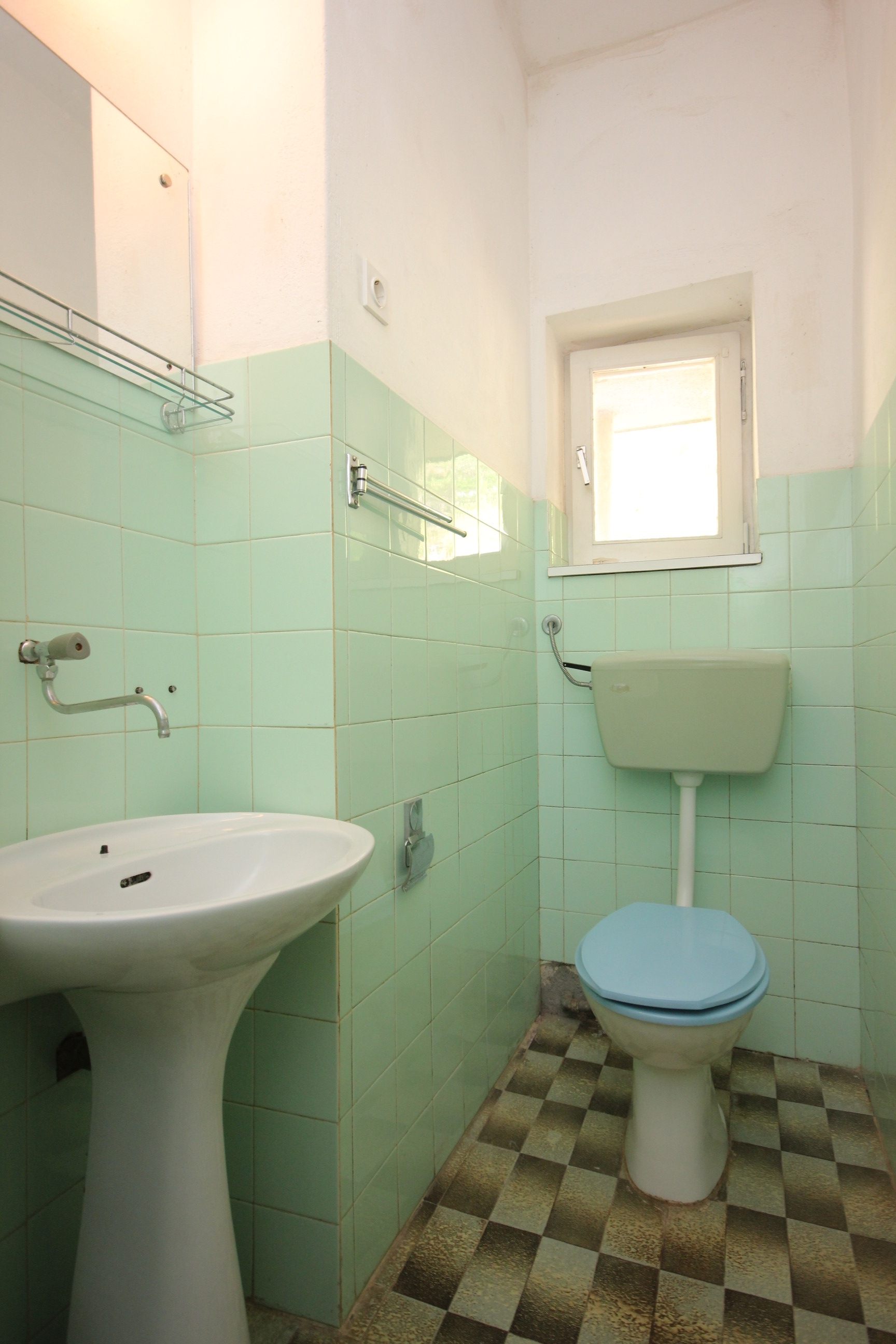 Four bedroom apartment with terrace and sea view Zaglav, Dugi otok  A-a