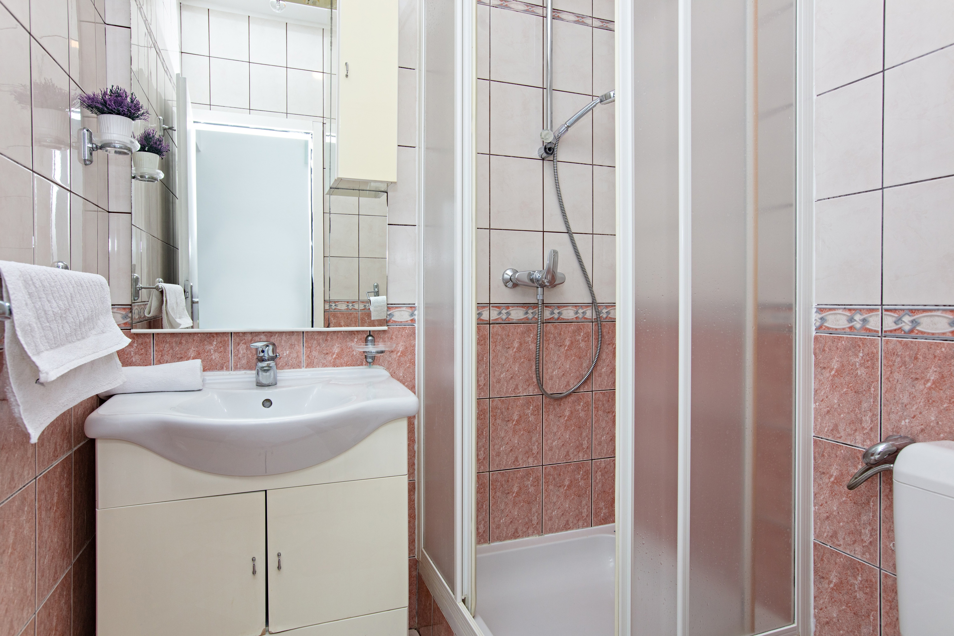 One bedroom apartment with balcony and sea view Tisno, Murter  A-b