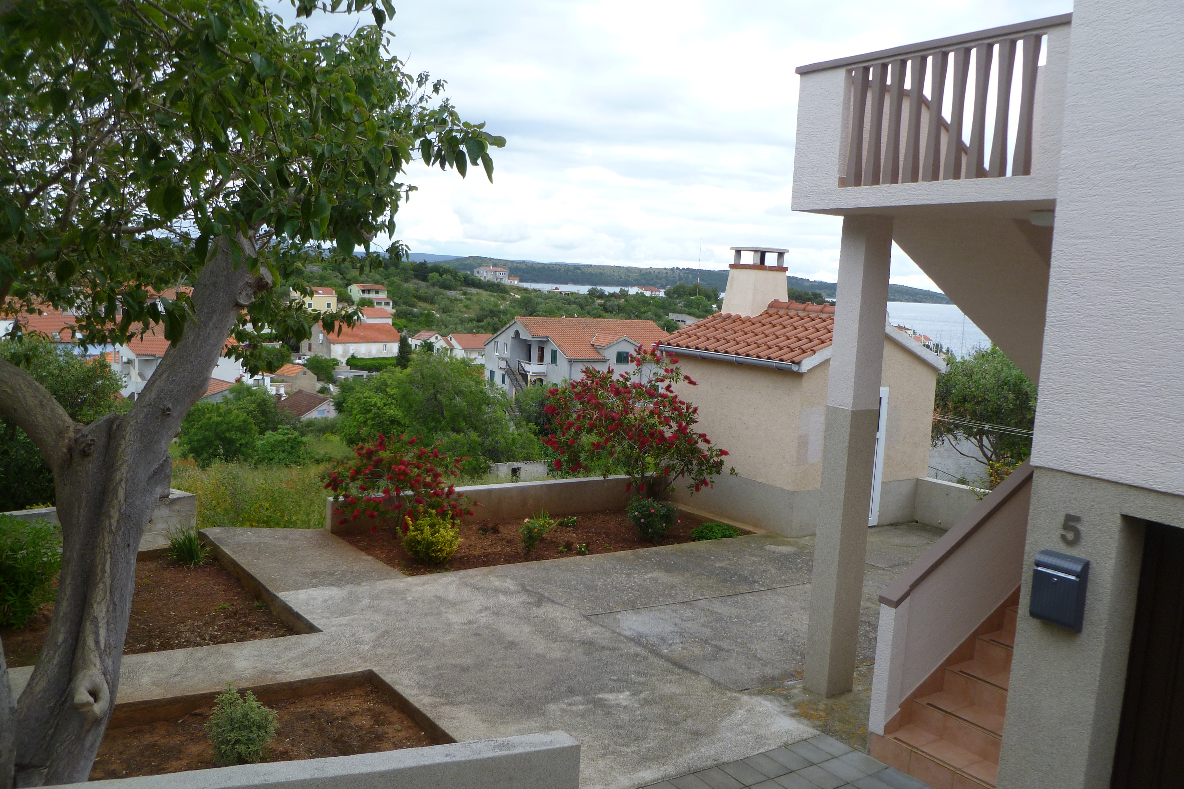 One bedroom apartment with terrace and sea view Sali, Dugi otok  A-b