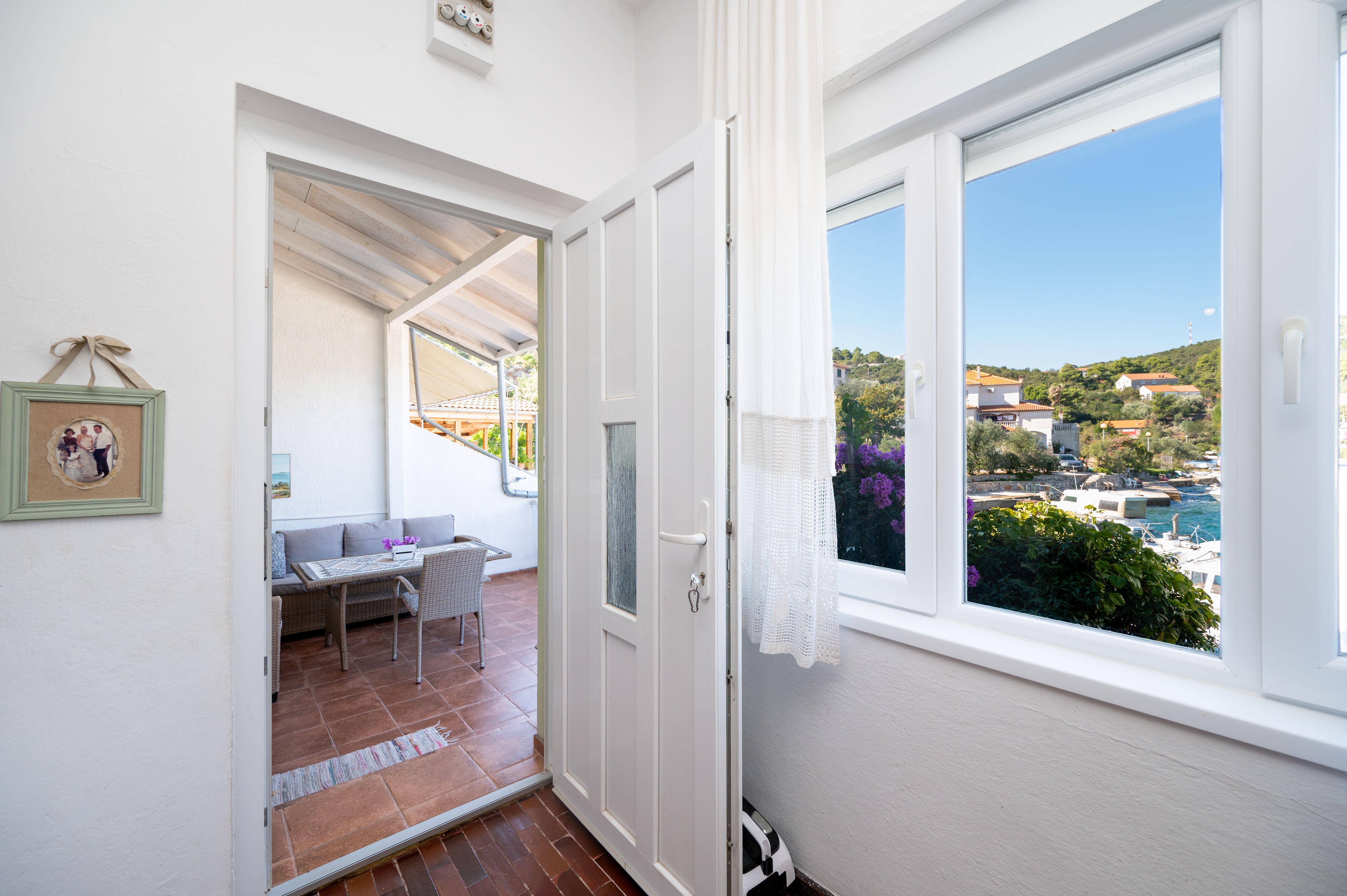 Two bedroom apartment near beach Zaglav, Dugi otok  A-a