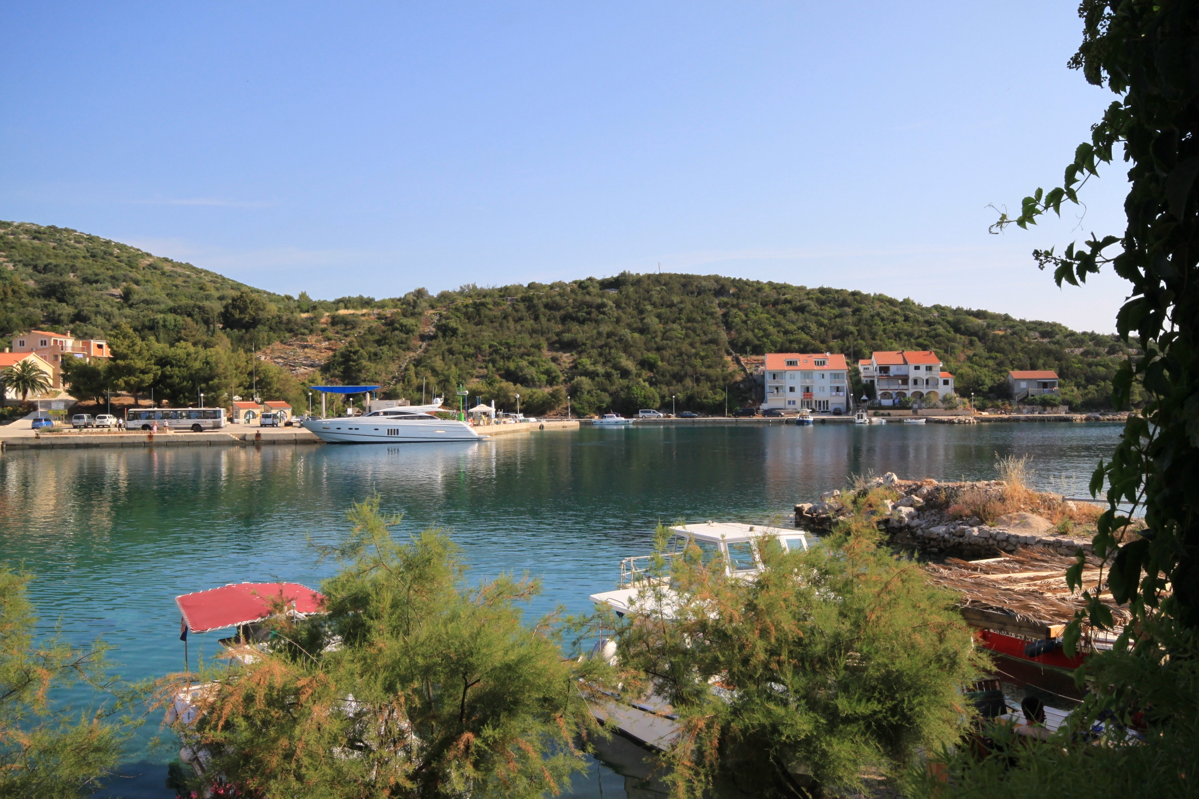 Two bedroom apartment near beach Zaglav, Dugi otok  A-a