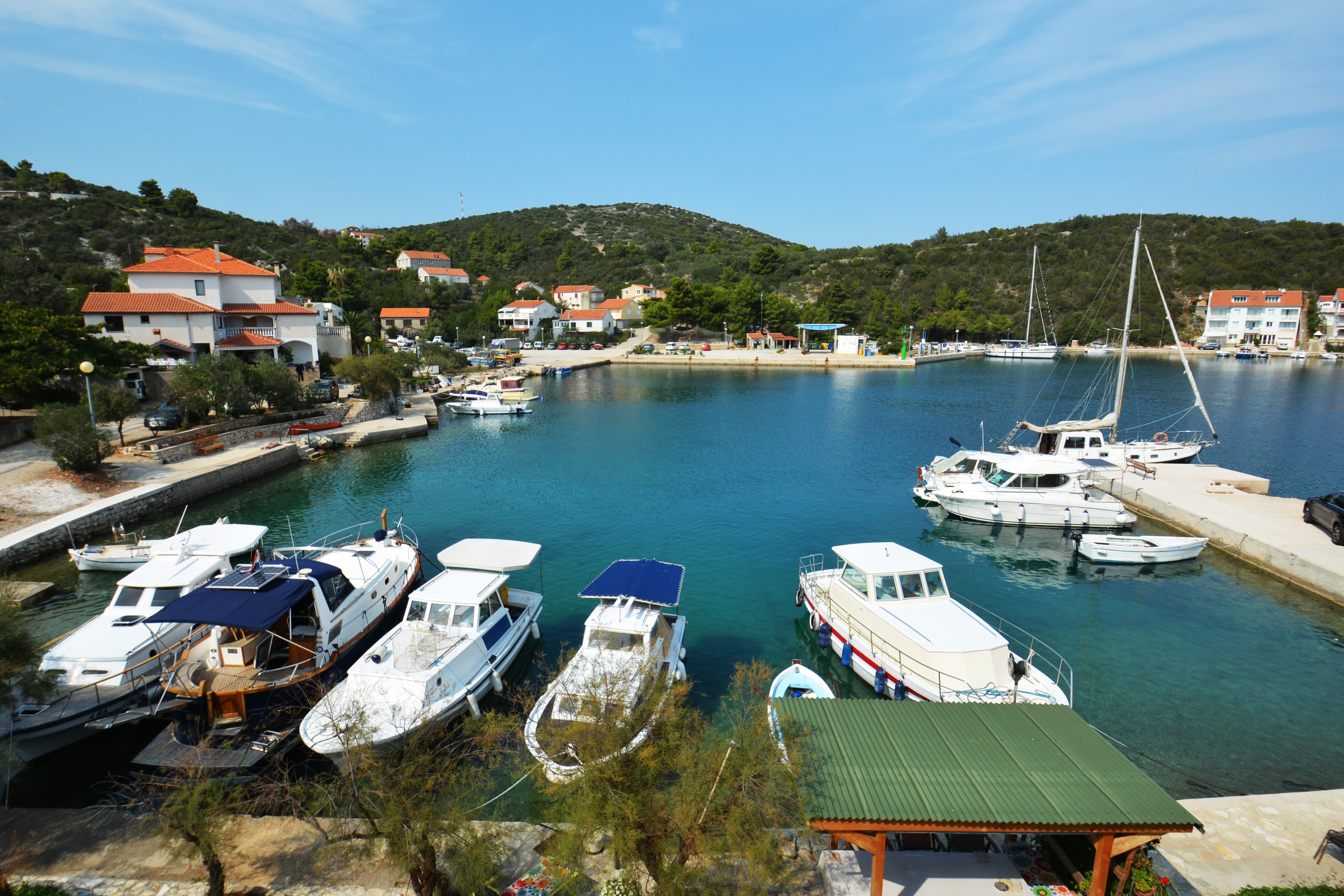 Two bedroom apartment near beach Zaglav, Dugi otok  A-b