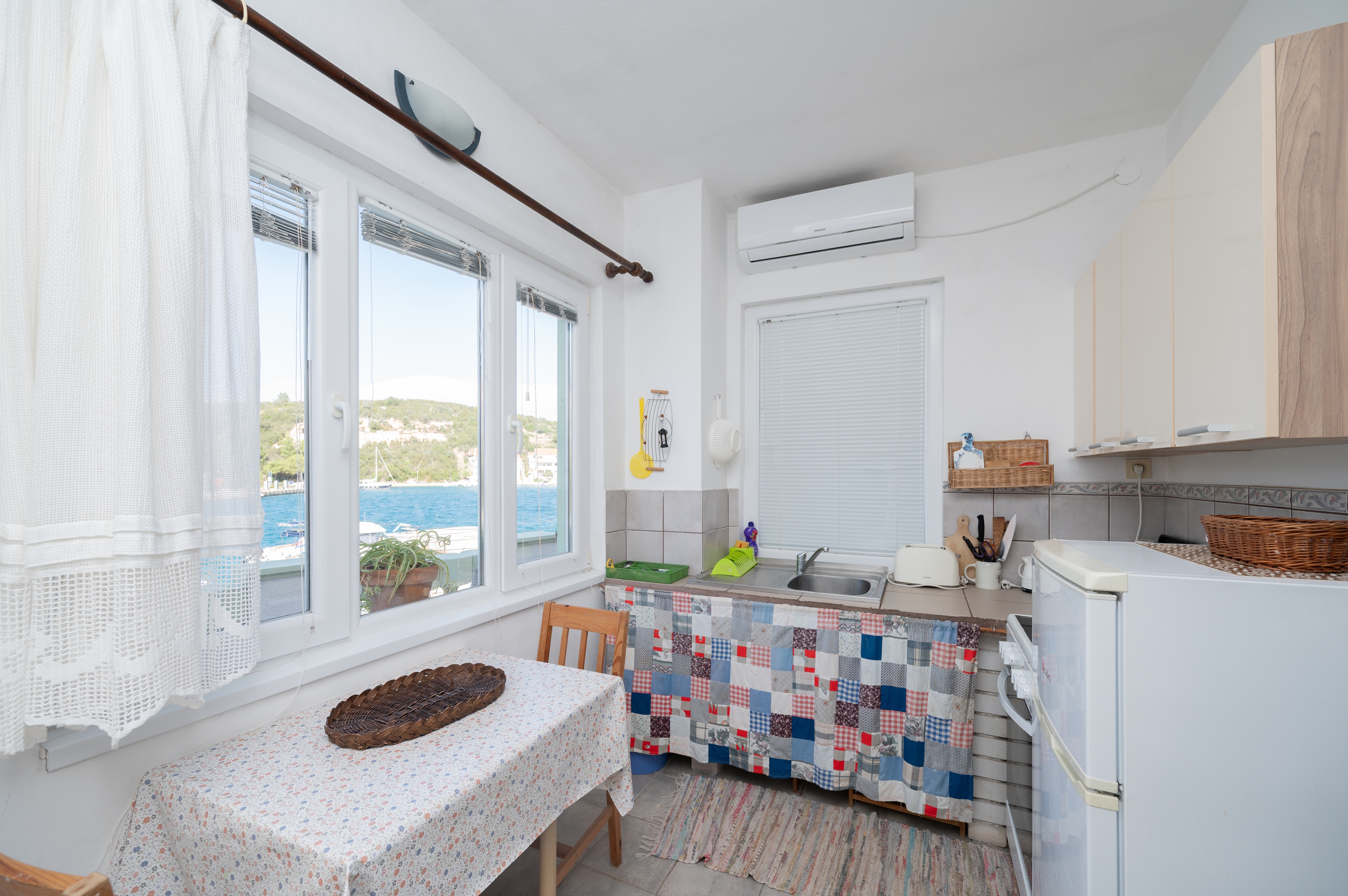 Studio flat near beach Zaglav, Dugi otok (AS-8170-a) Studio flat near beach Zaglav, Dugi otok (AS-8170-a)