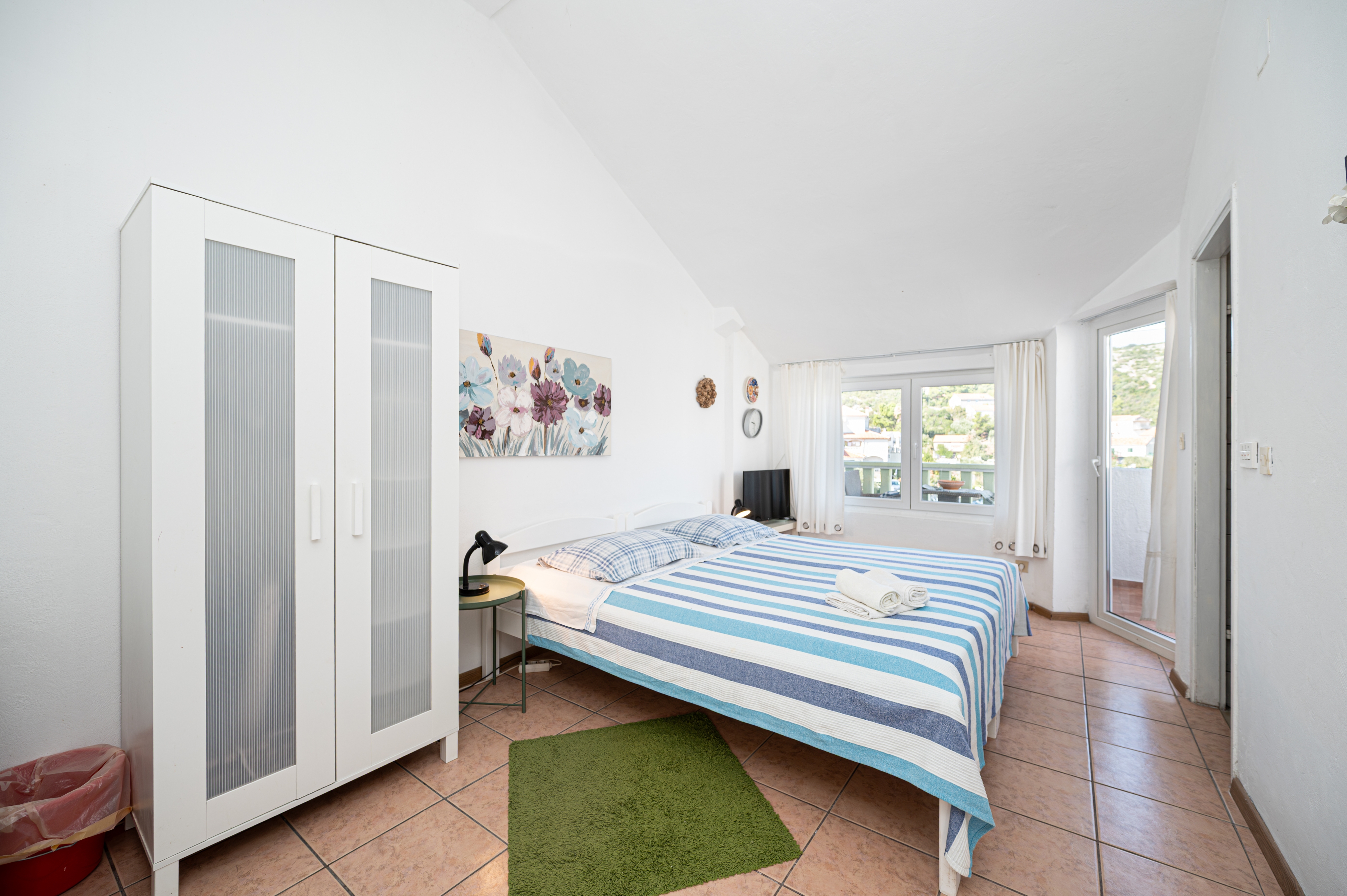 Room near beach Zaglav, Dugi otok (S-8170-a) Room near beach Zaglav, Dugi otok (S-8170-a)