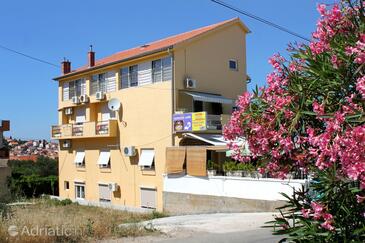 Property Preko, Ugljan, Property 8180 - Rooms in Croatia.