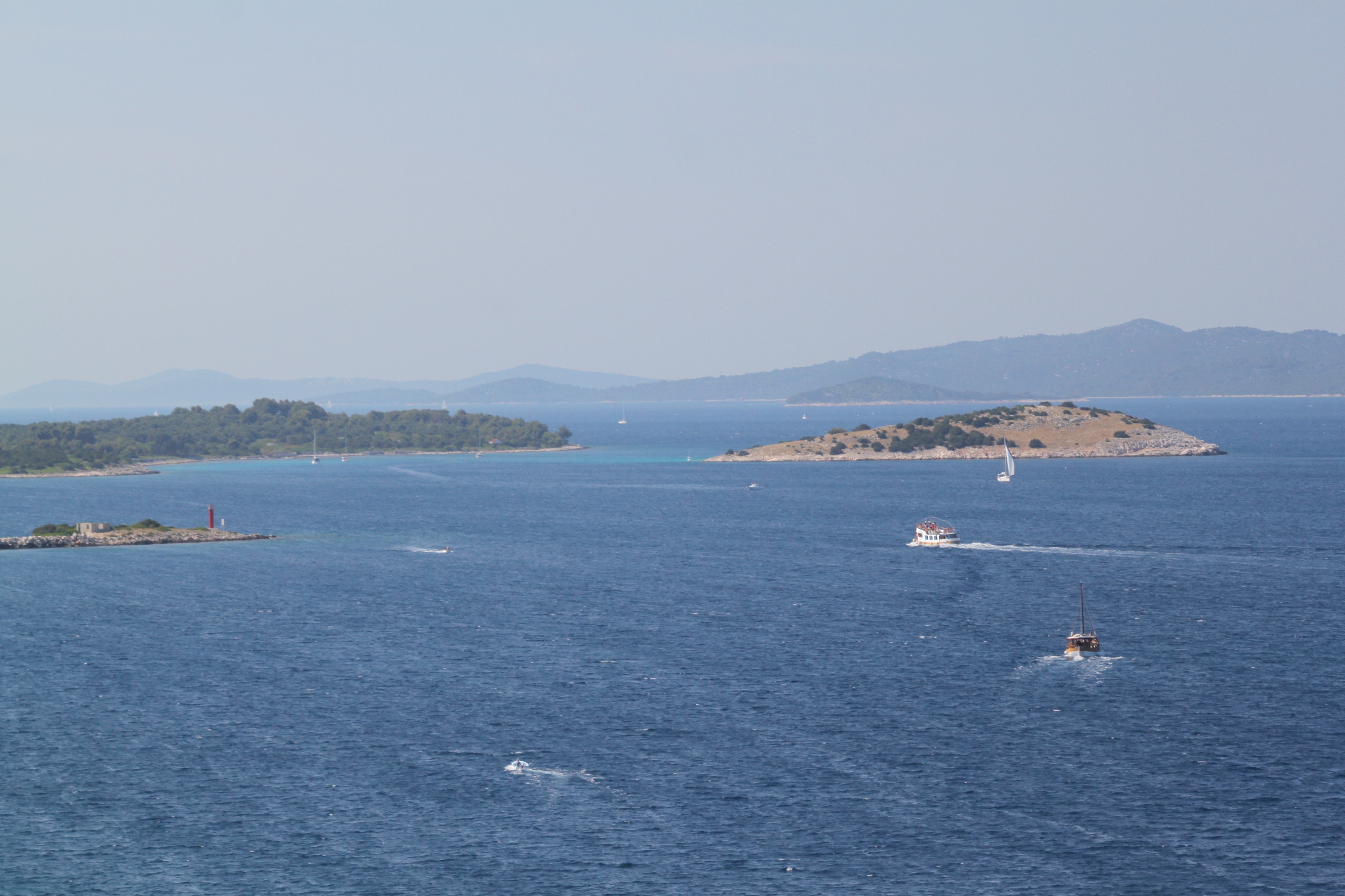 Two bedroom apartment with terrace and sea view Sali, Dugi otok  A-a