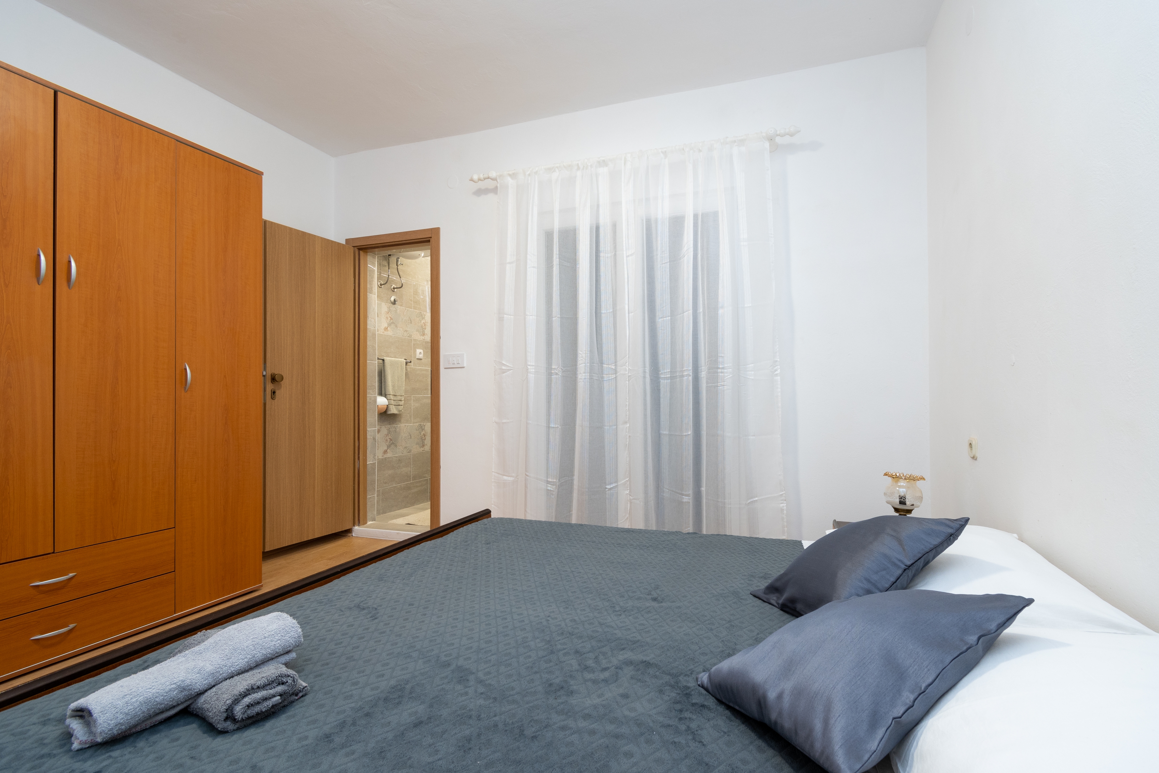 Two bedroom apartment with terrace and sea view Kraj, Pašman  A-a