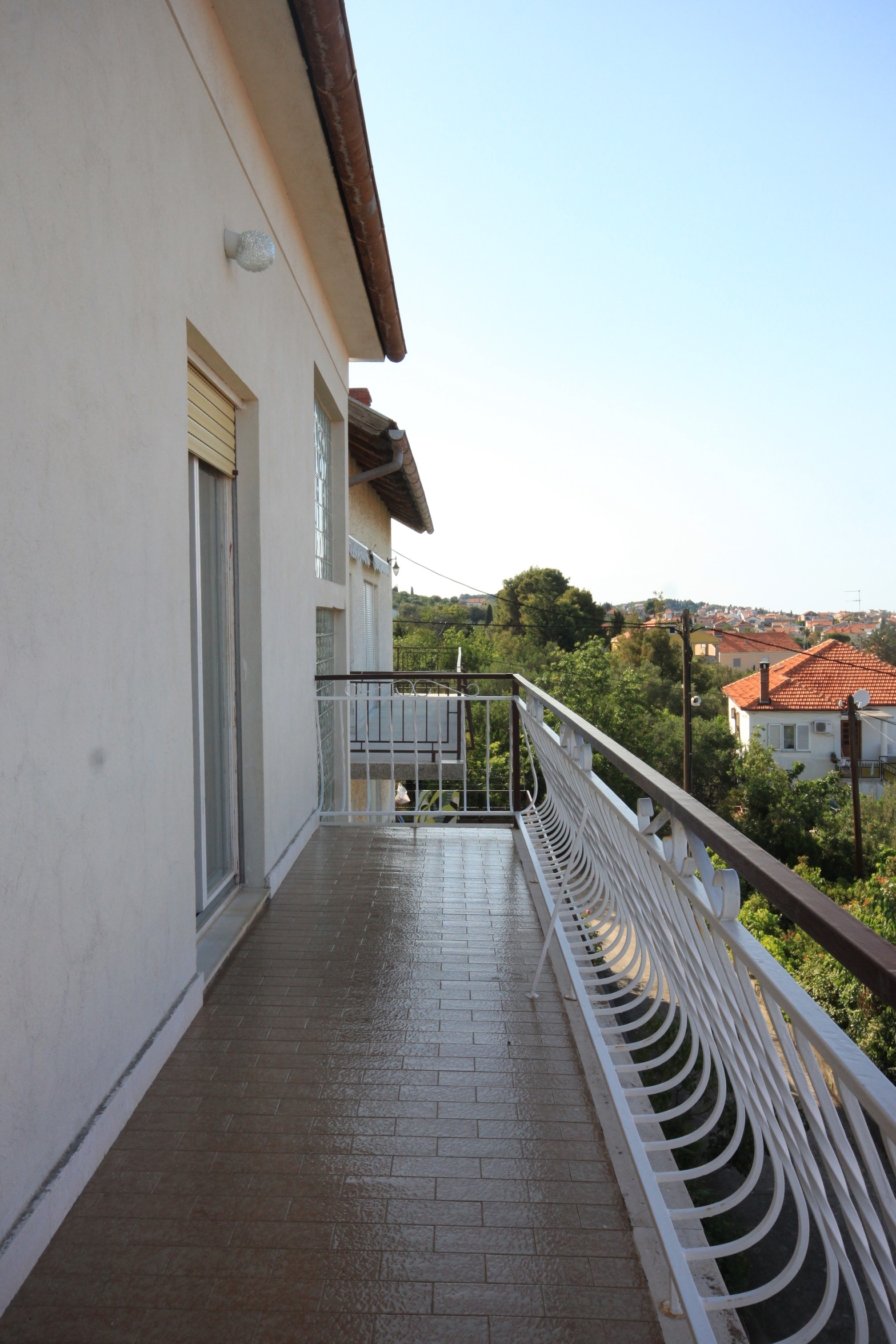 Four bedroom apartment with terrace and sea view Kali, Ugljan  A-a