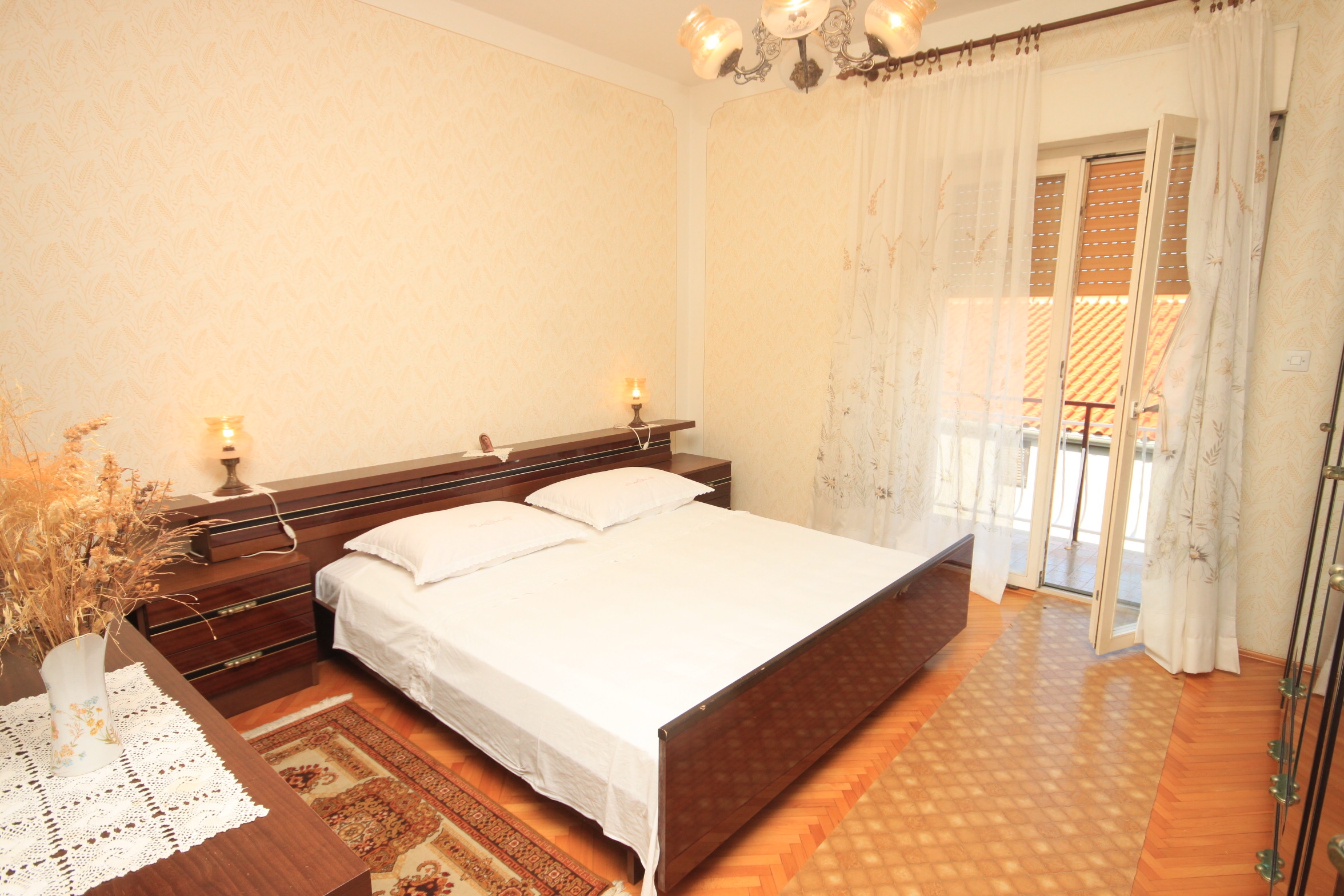 Four bedroom apartment with terrace and sea view Kali, Ugljan  A-a