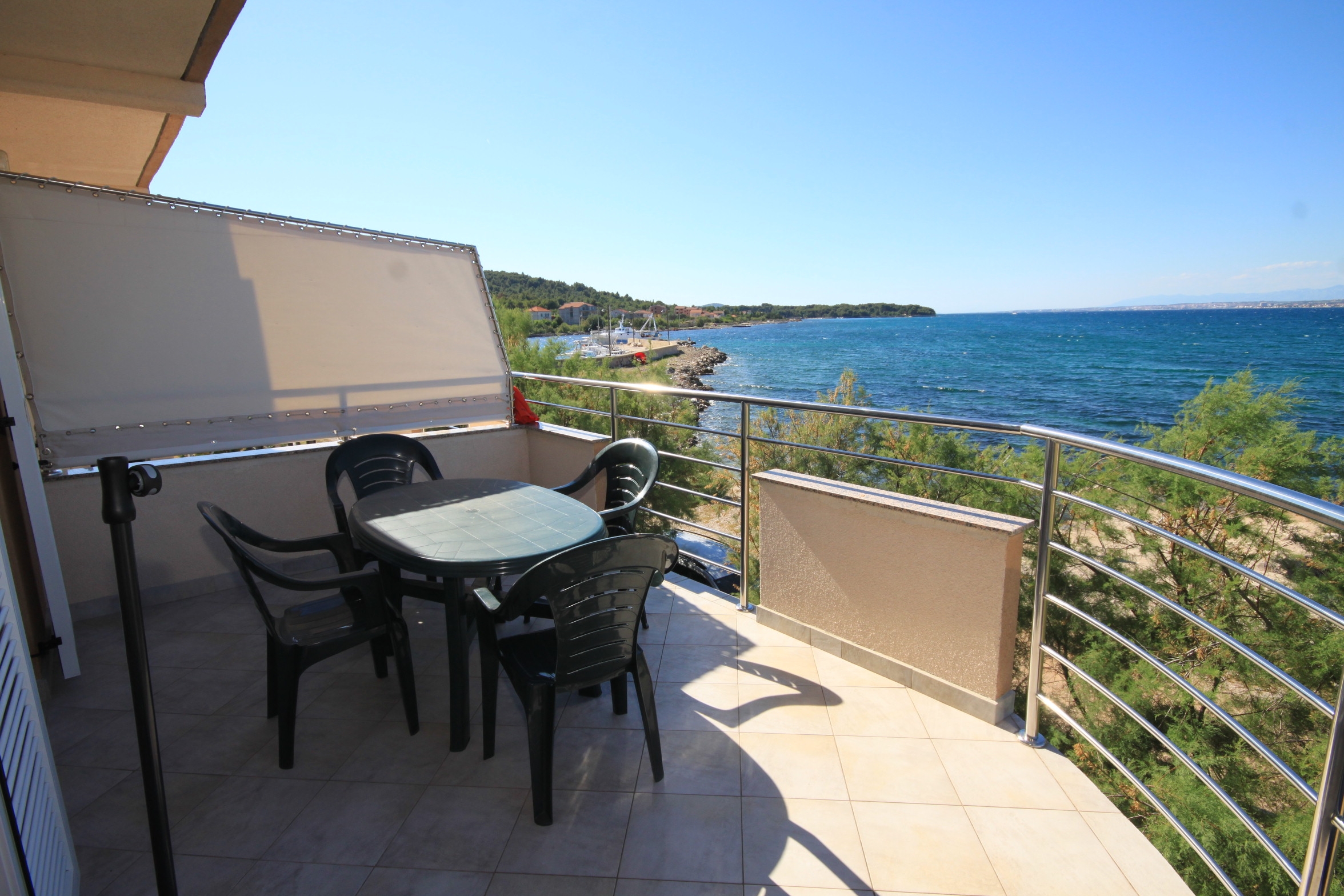 One bedroom apartment near beach Banj (Pašman) (A-8206-a) One bedroom apartment near beach Banj (Pašman) (A-8206-a)