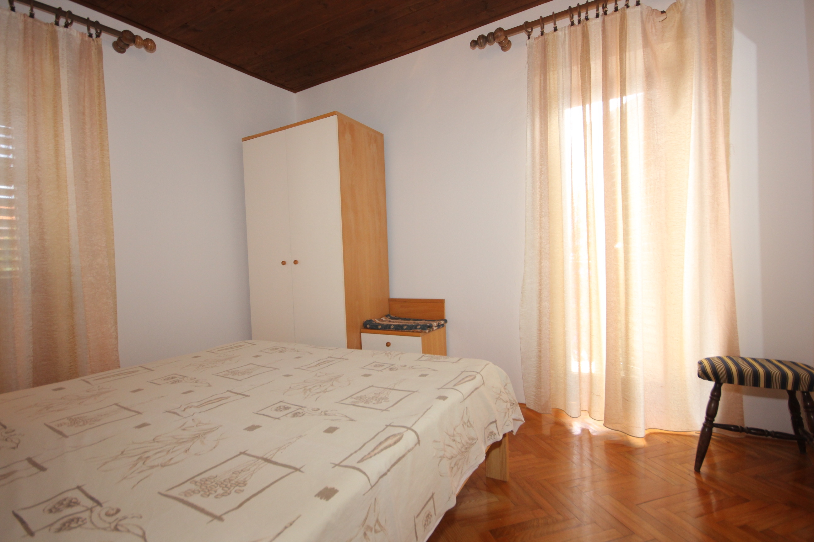 Jednosobni apartman s balkonom Kukljica, Ugljan  A-b