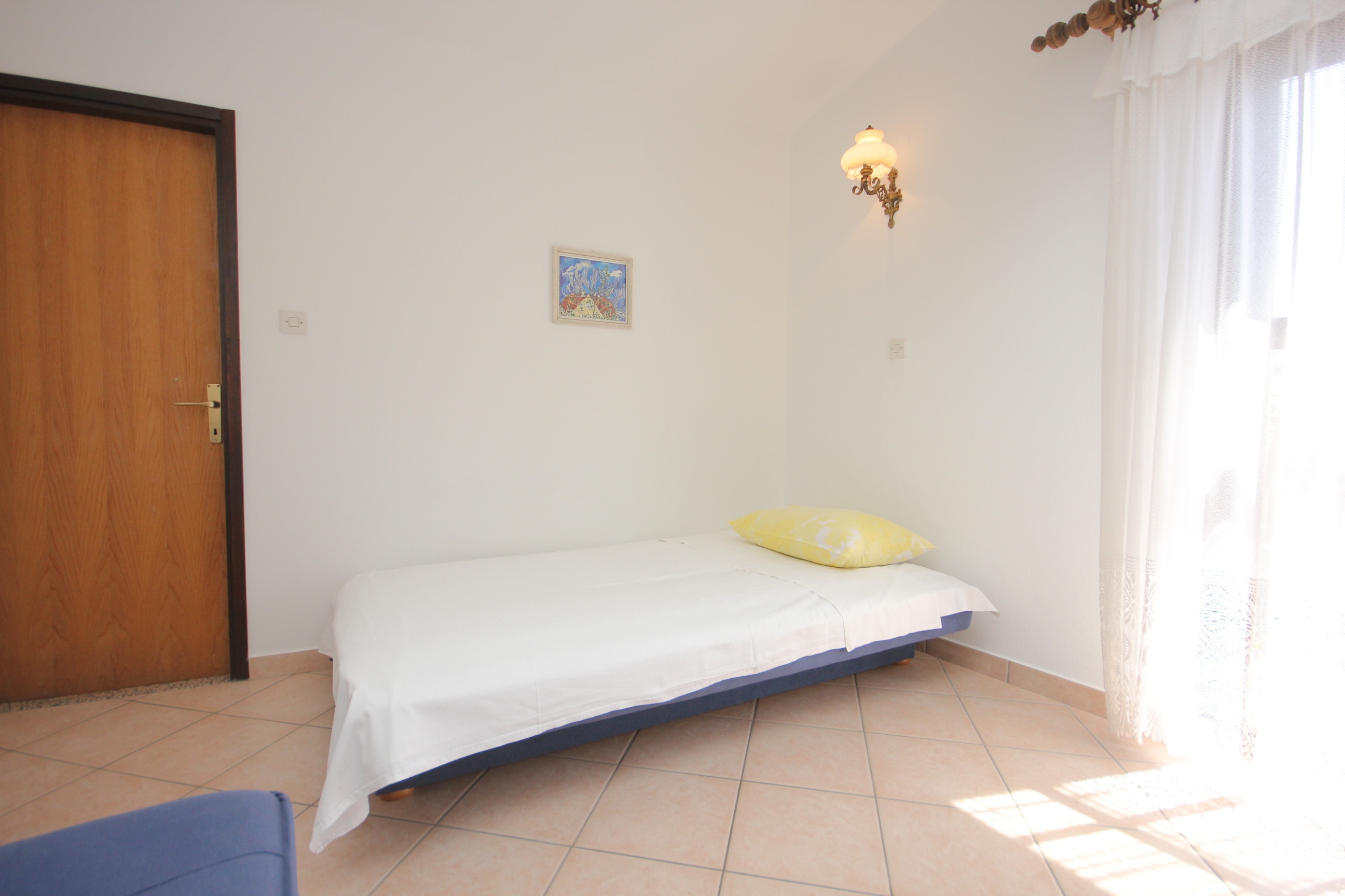 Jednosobni apartman s balkonom Kukljica, Ugljan  A-d