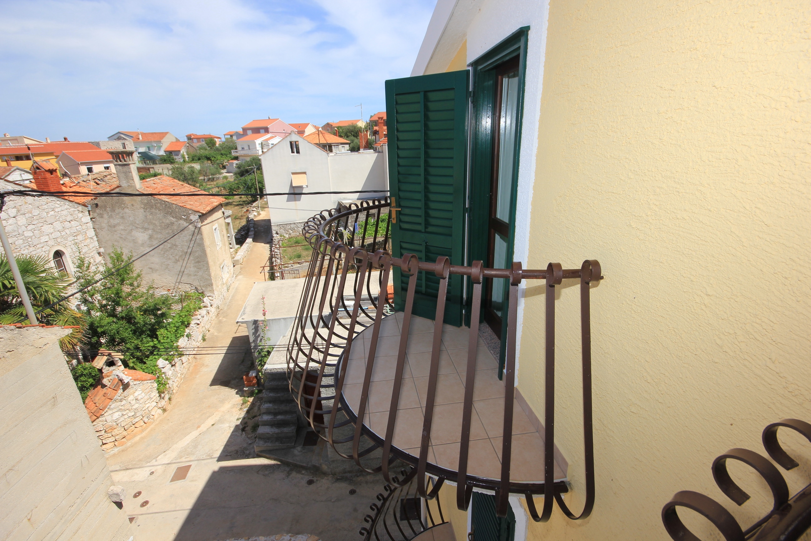 Jednosobni apartman s balkonom i pogledom na more Kukljica, Ugljan  A-e