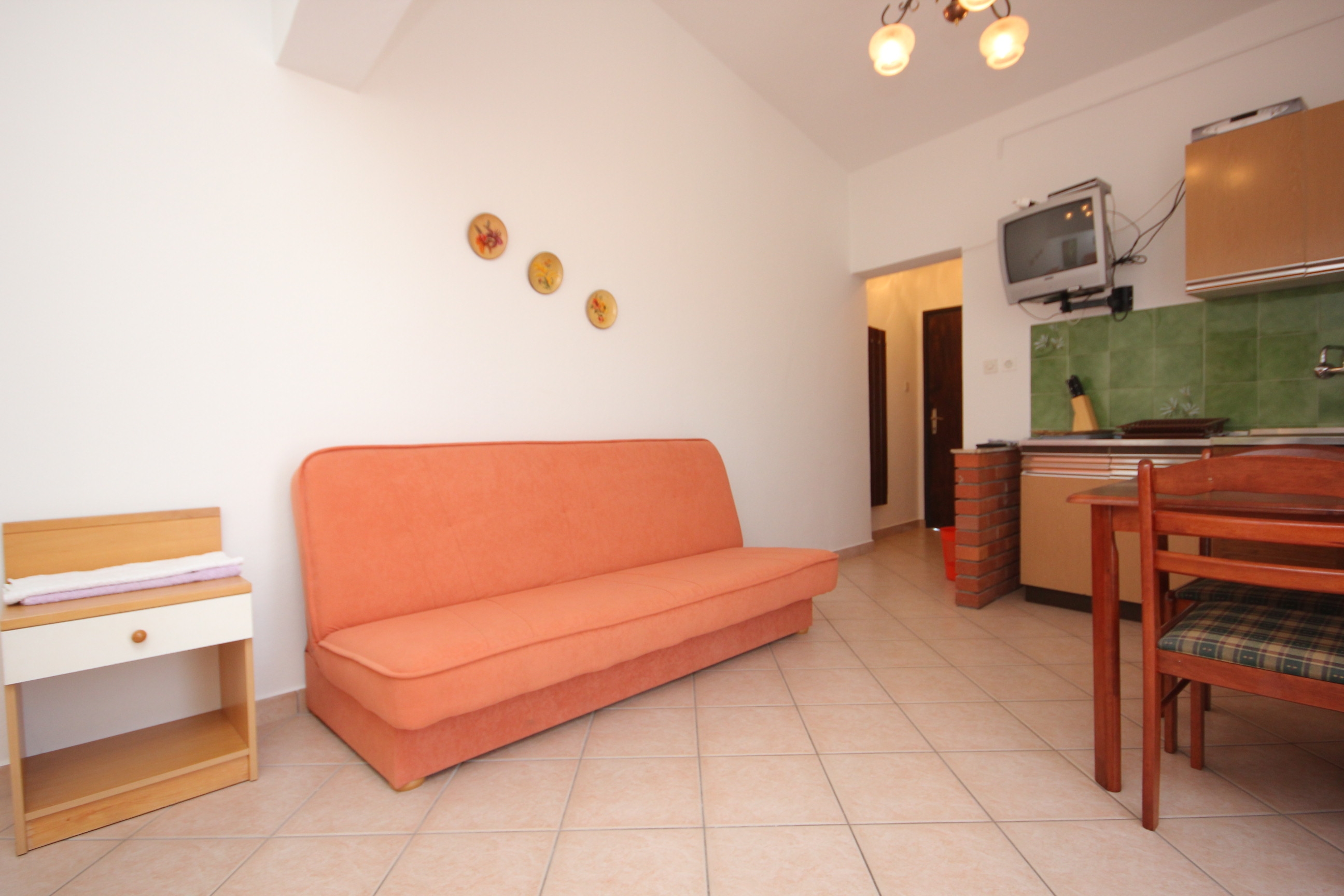 Jednosobni apartman s balkonom i pogledom na more Kukljica, Ugljan  A-e