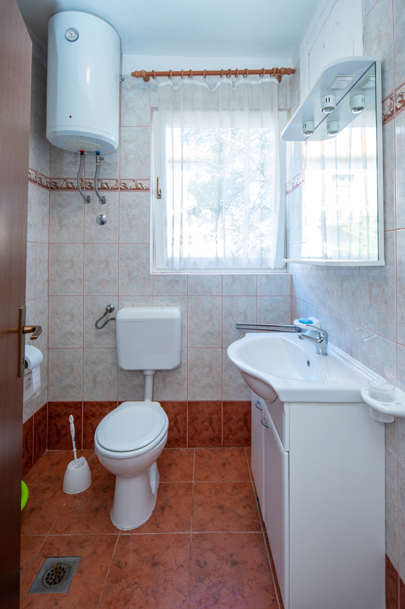 Dvosobni apartman s terasom Pašman  A-a