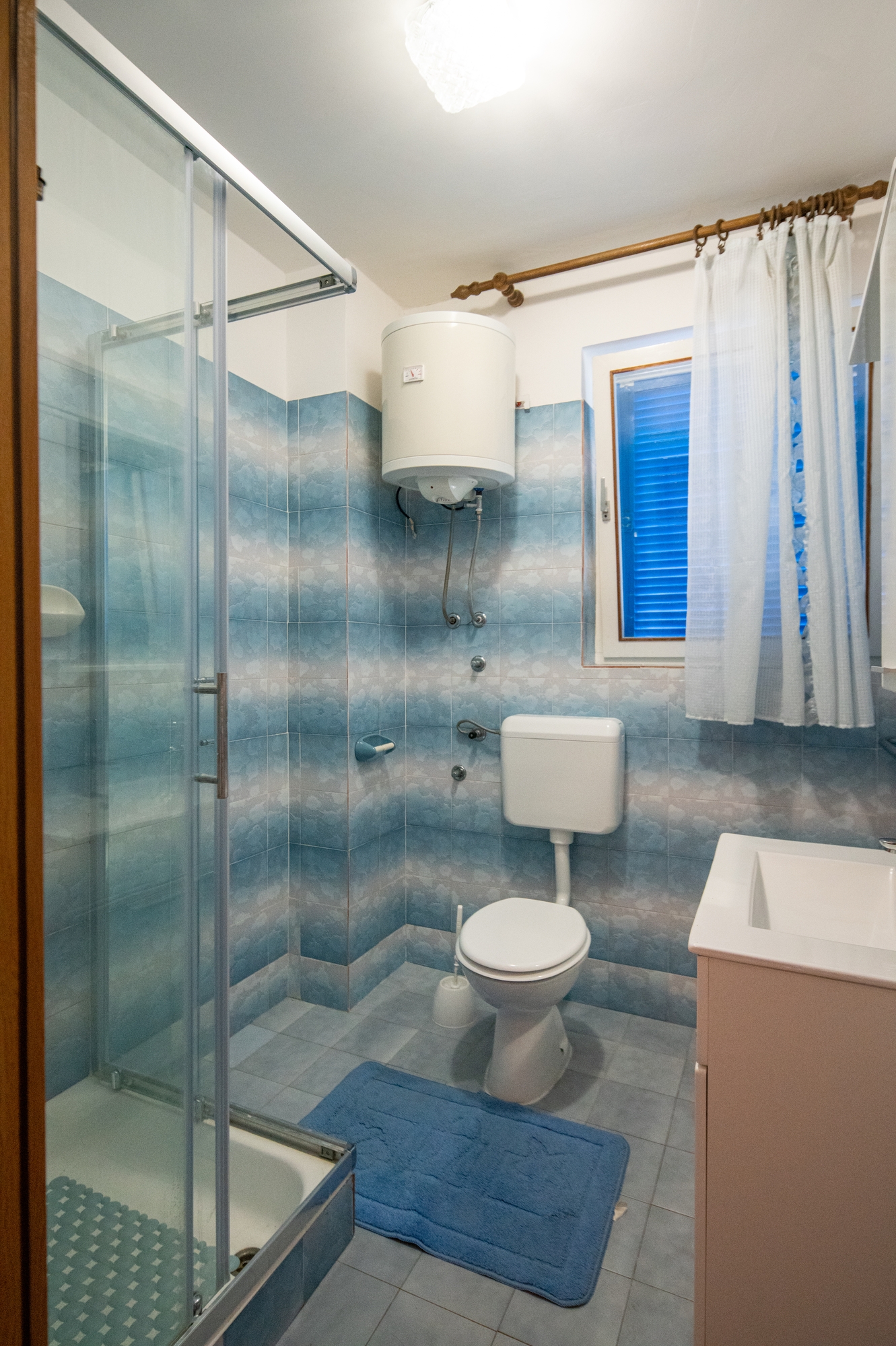 Dvosobni apartman s terasom Pašman  A-b