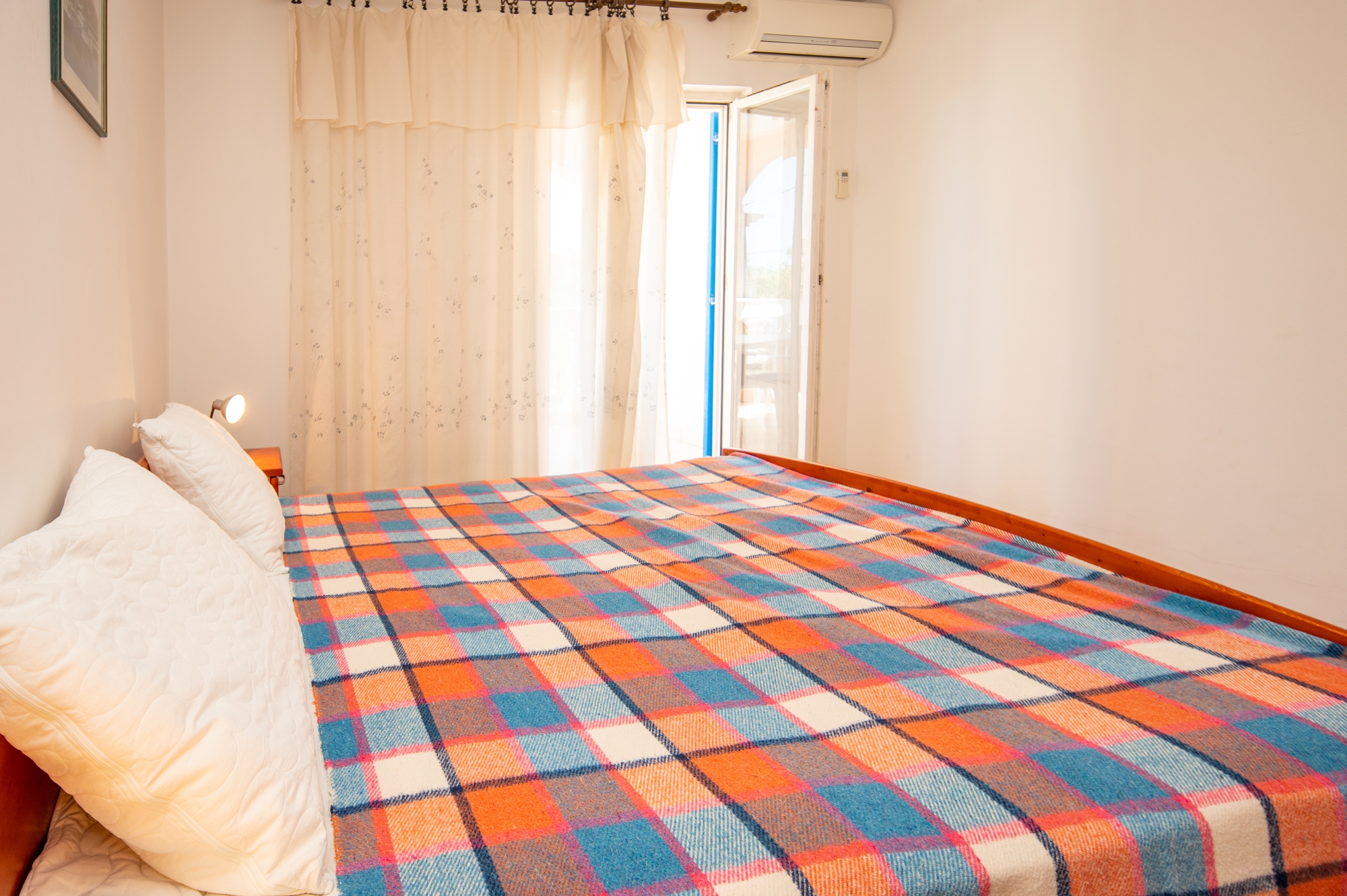 Dvosobni apartman s terasom Pašman  A-b