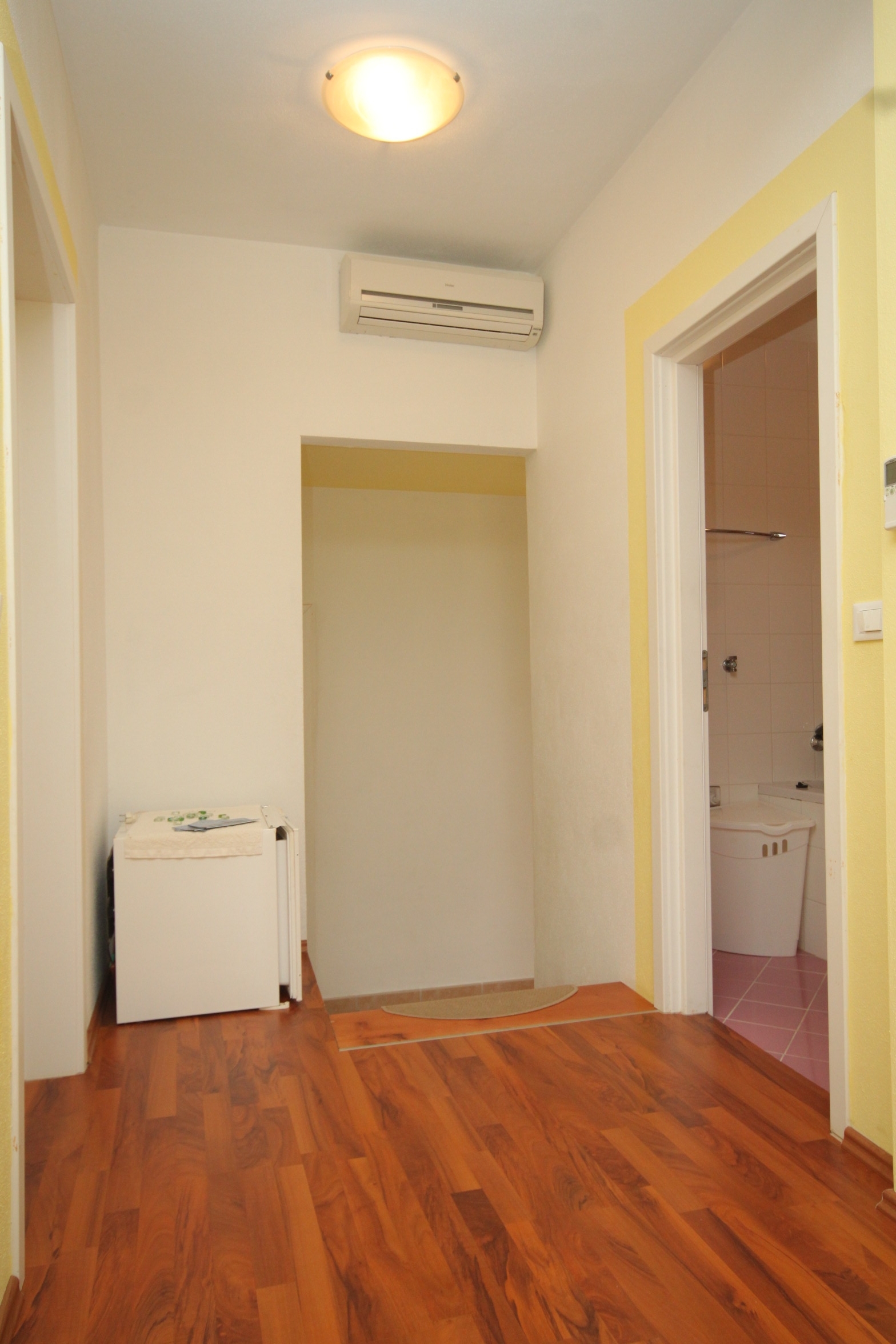 Two bedroom apartment with terrace Pašman  A-c
