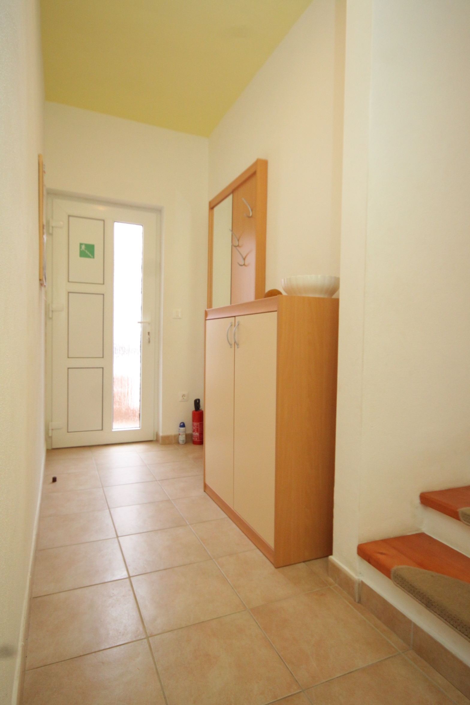 Two bedroom apartment with terrace Pašman  A-c