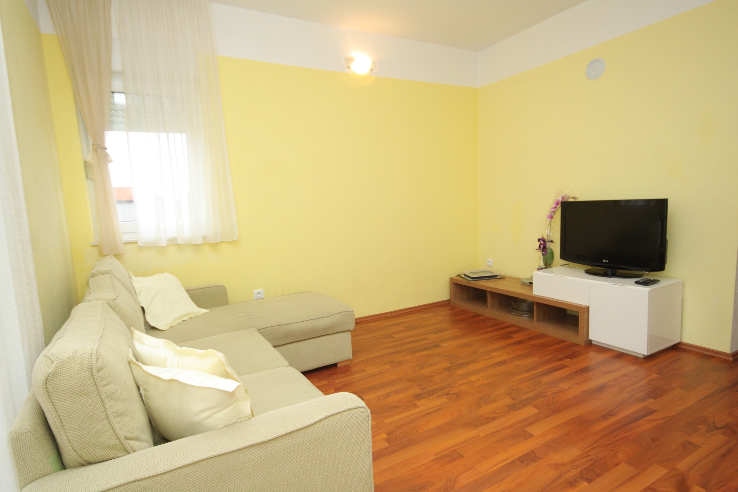 Two bedroom apartment with terrace Pašman (A-8215-c) Two bedroom apartment with terrace Pašman (A-8215-c)
