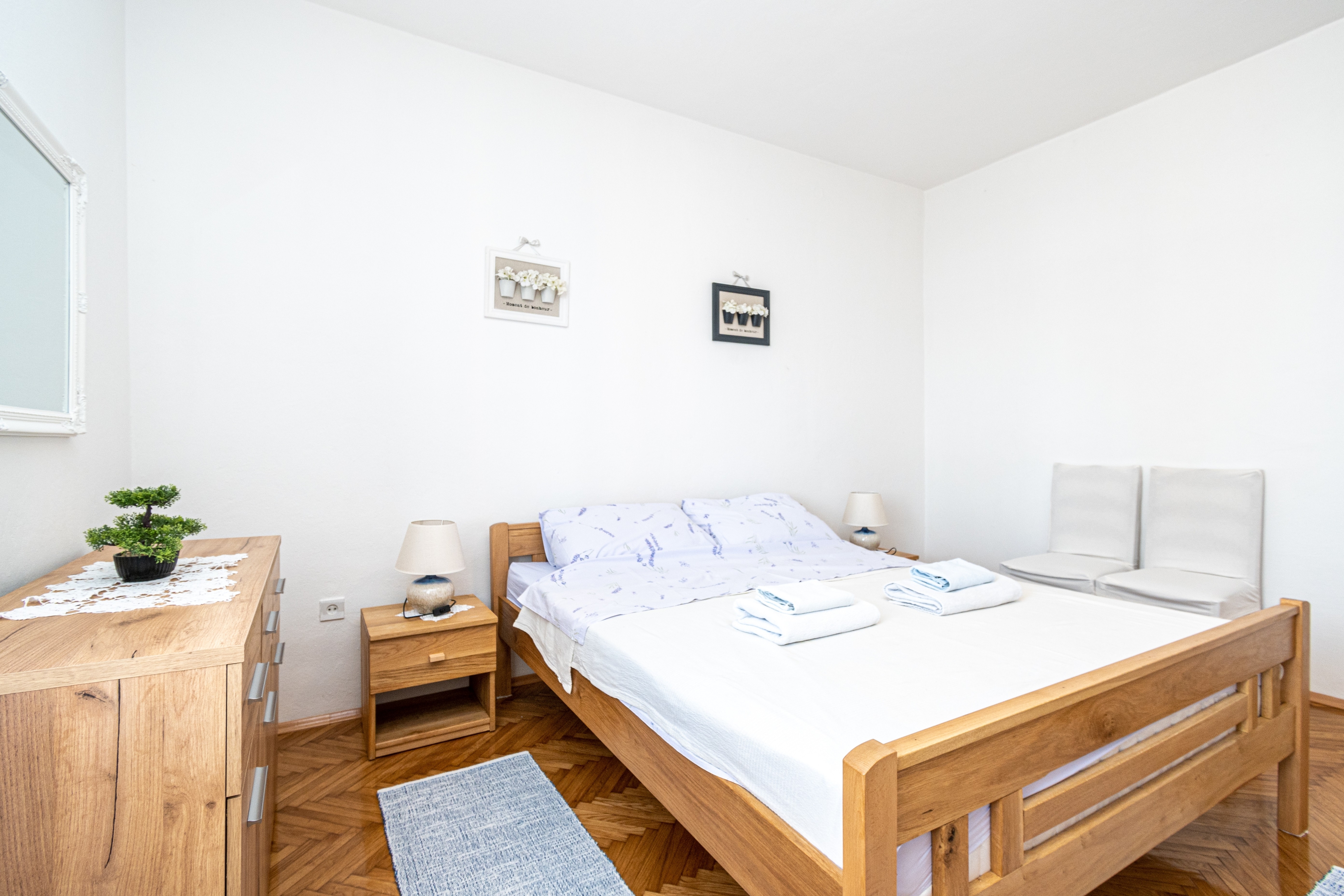 Dvosobni apartman uz plažu Pašman  A-a