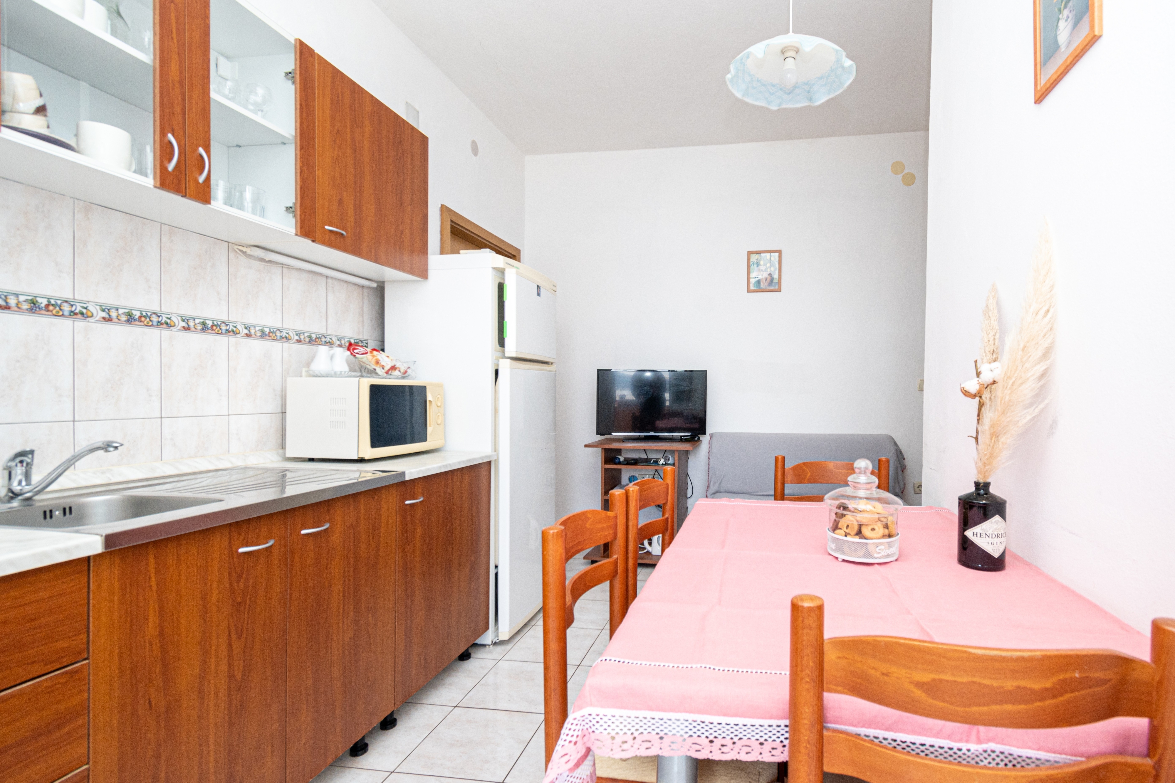 Dvosobni apartman uz plažu Pašman  A-a