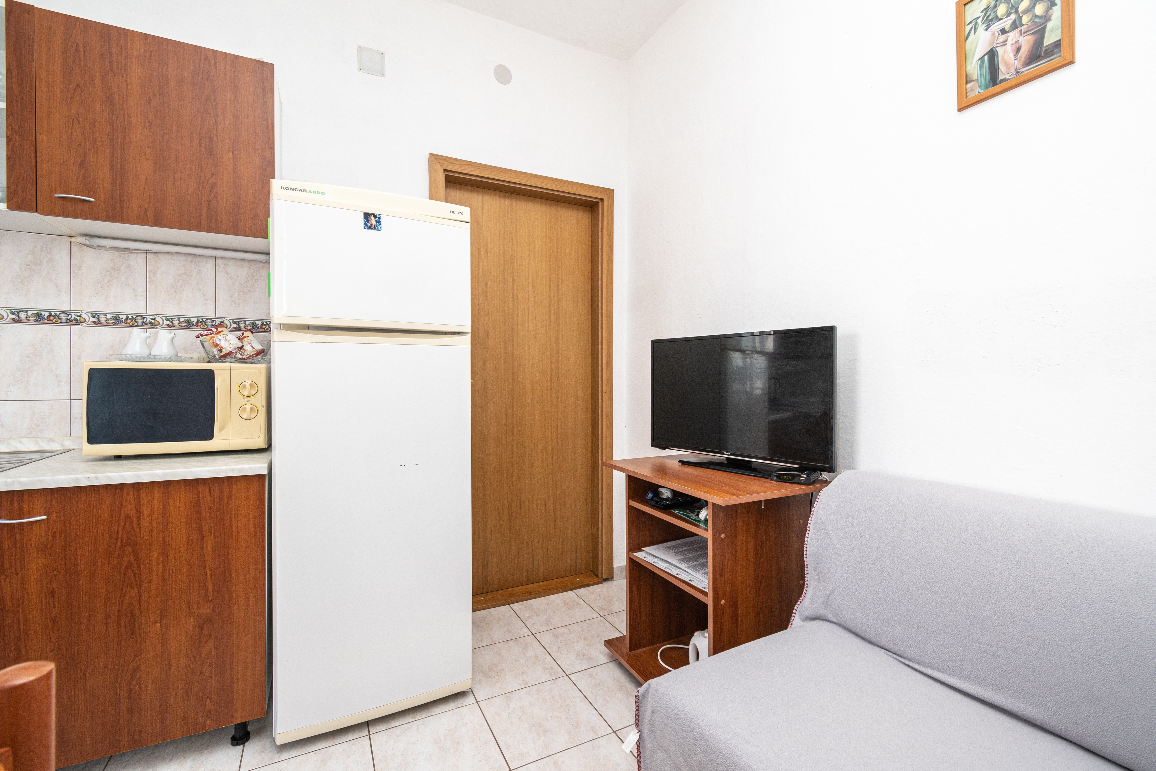 Dvosobni apartman uz plažu Pašman  A-a