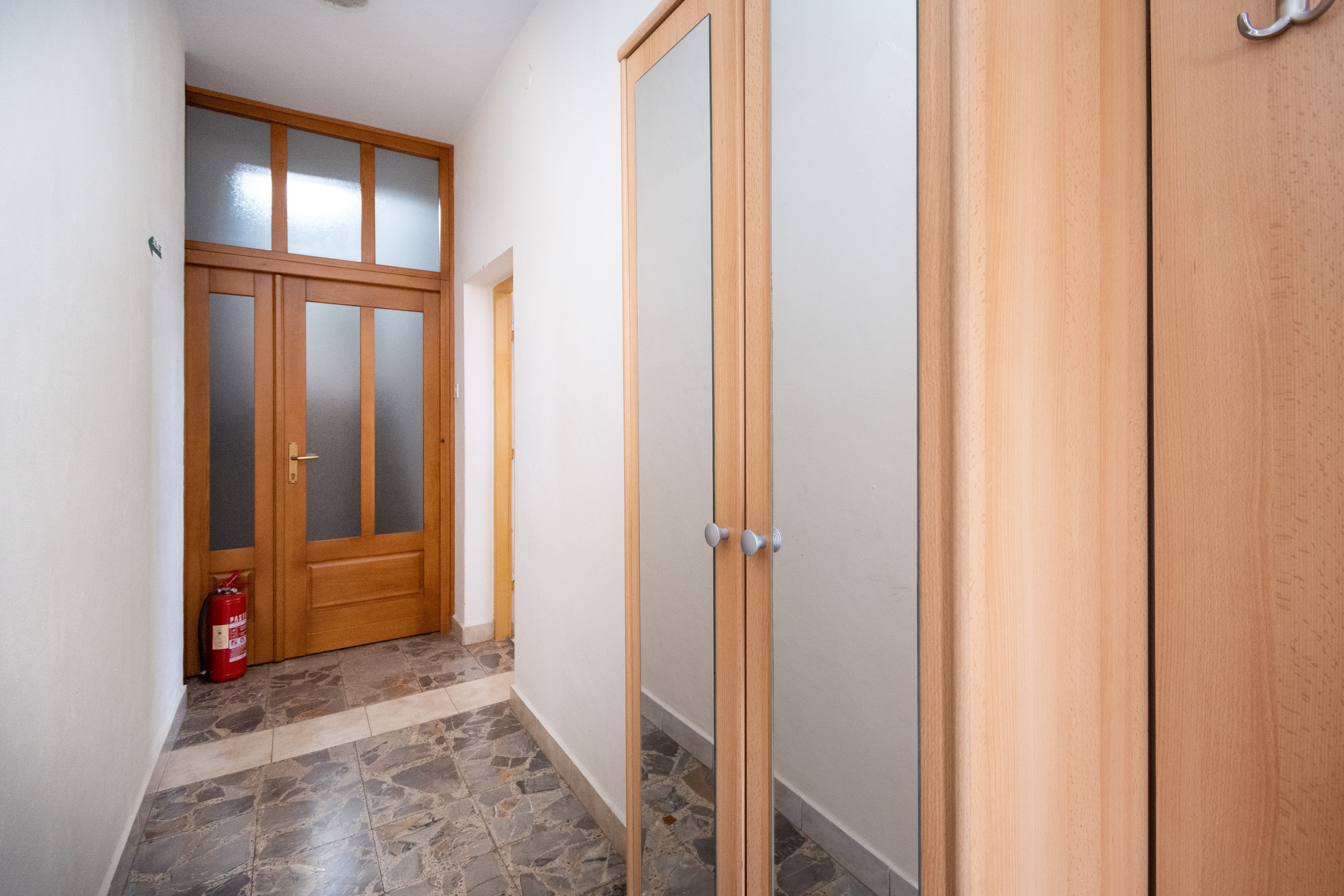 Dvosobni apartman uz plažu Pašman  A-a