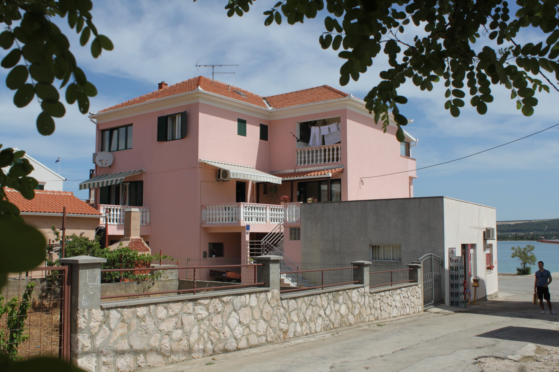 Dvosobni apartman uz plažu Pašman  A-a