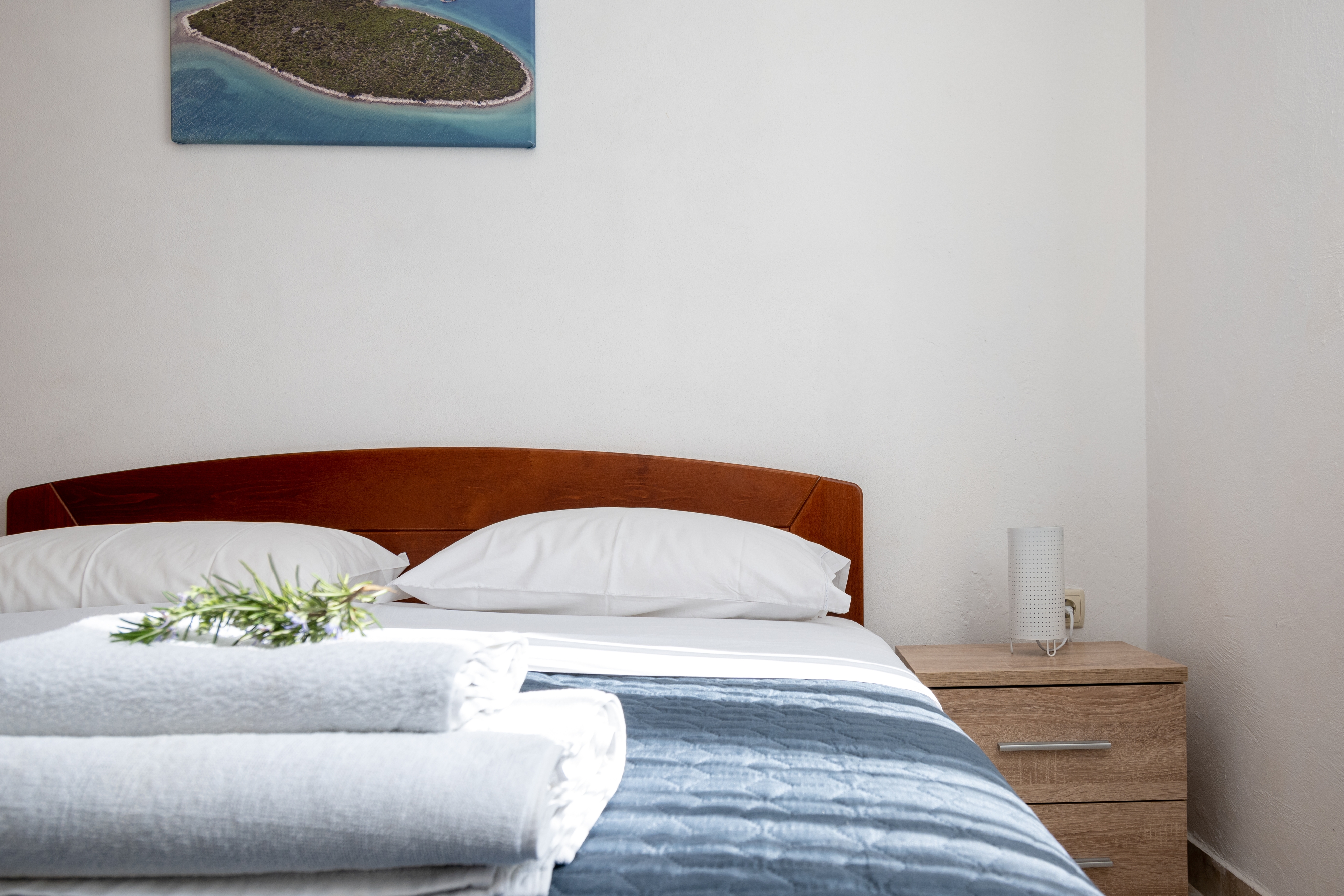Three bedroom house with terrace and sea view Cove Soline, Pašman  K