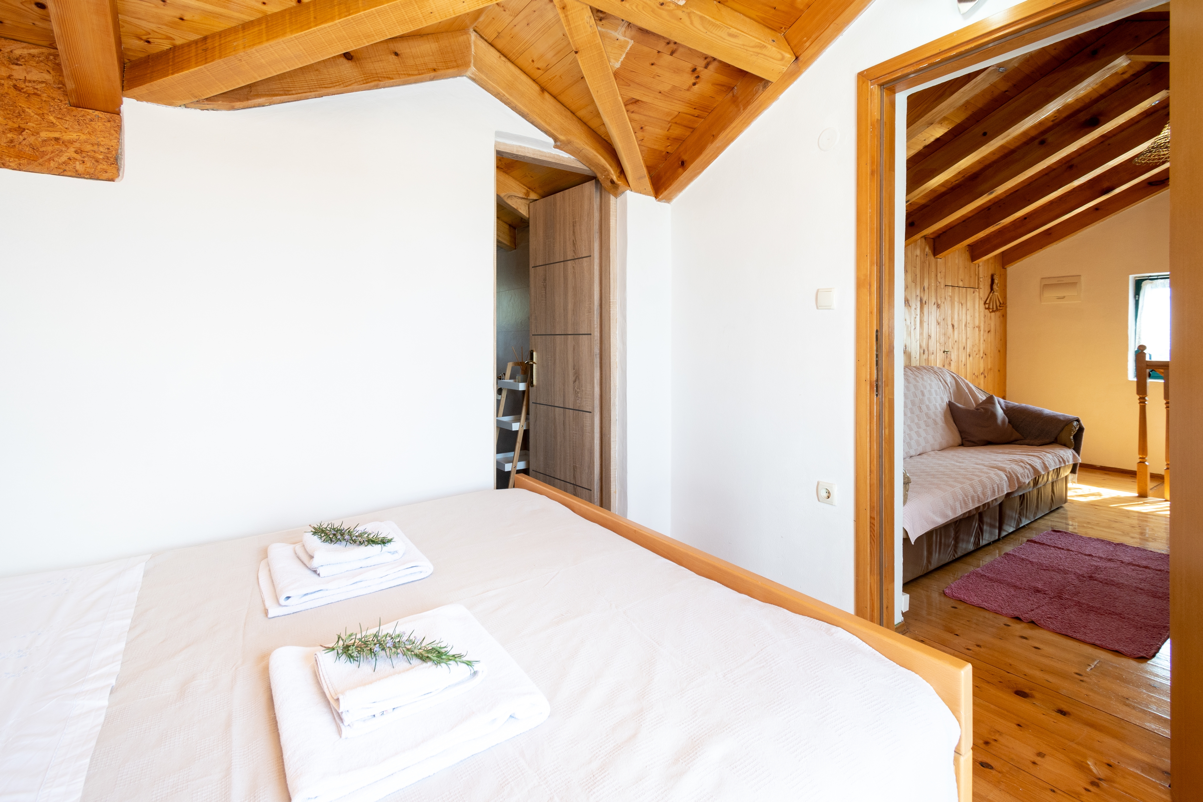 Three bedroom house with terrace and sea view Cove Soline, Pašman  K